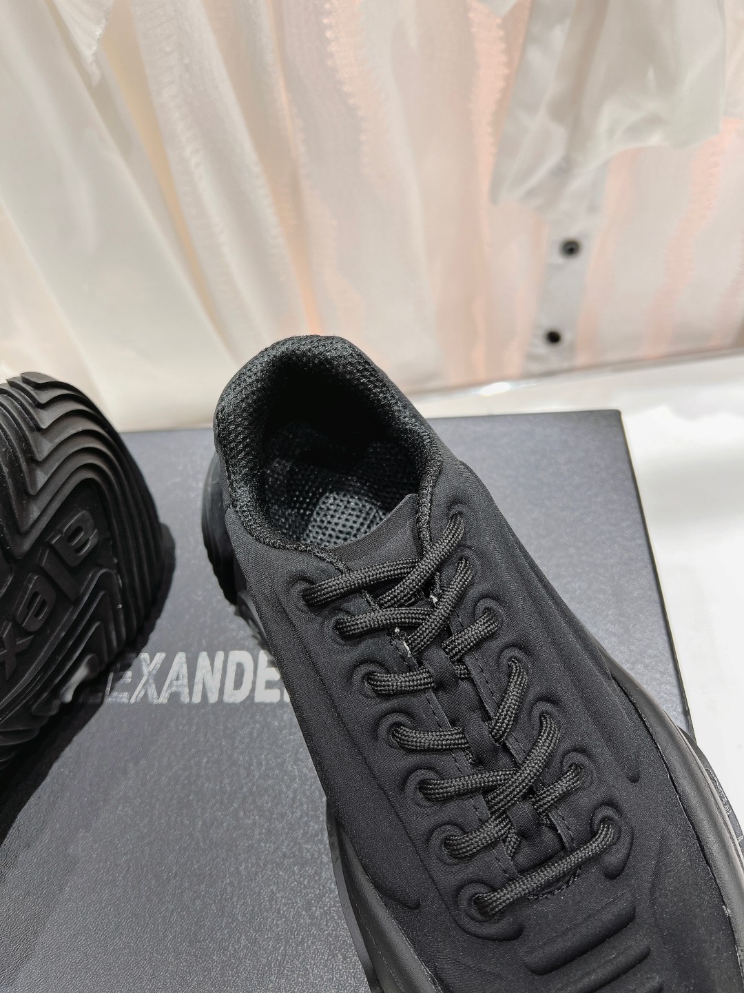 2023 New Alexander Wang Couple Sneakers: Top Quality and Comfortable Styles - 图片 7