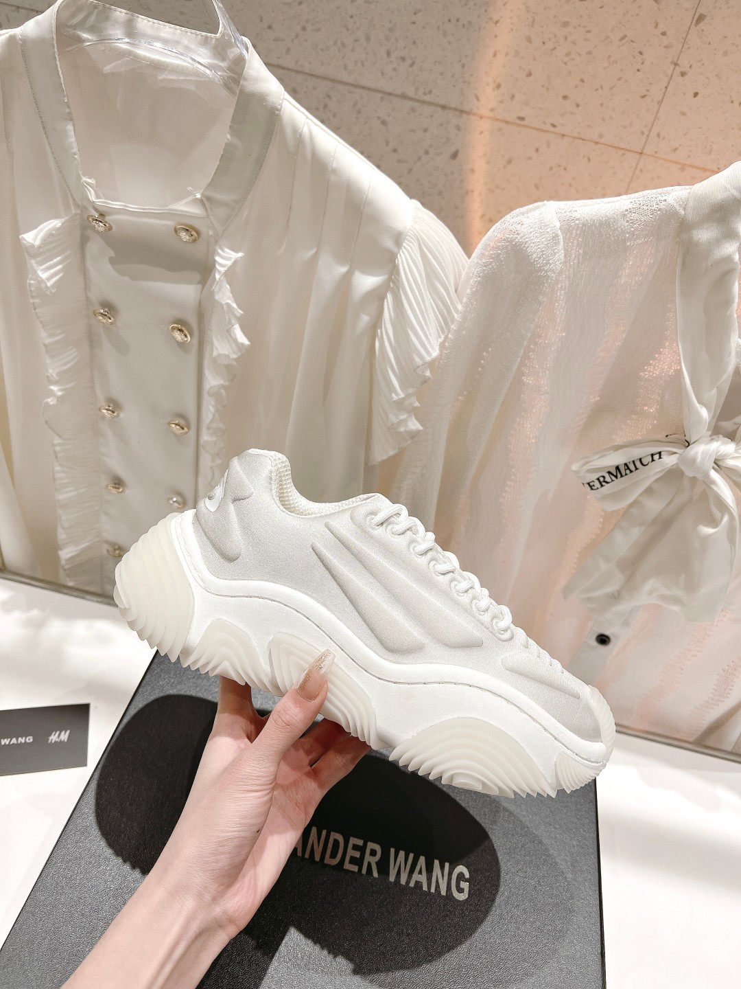 2023 New Alexander Wang Couple Sneakers: Top Quality and Comfortable Choice - 图片 5