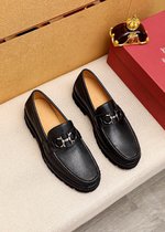 Shopping for top-quality Ferragamo hot items at the counter! 2023 men’s formal leather shoes! Pure a