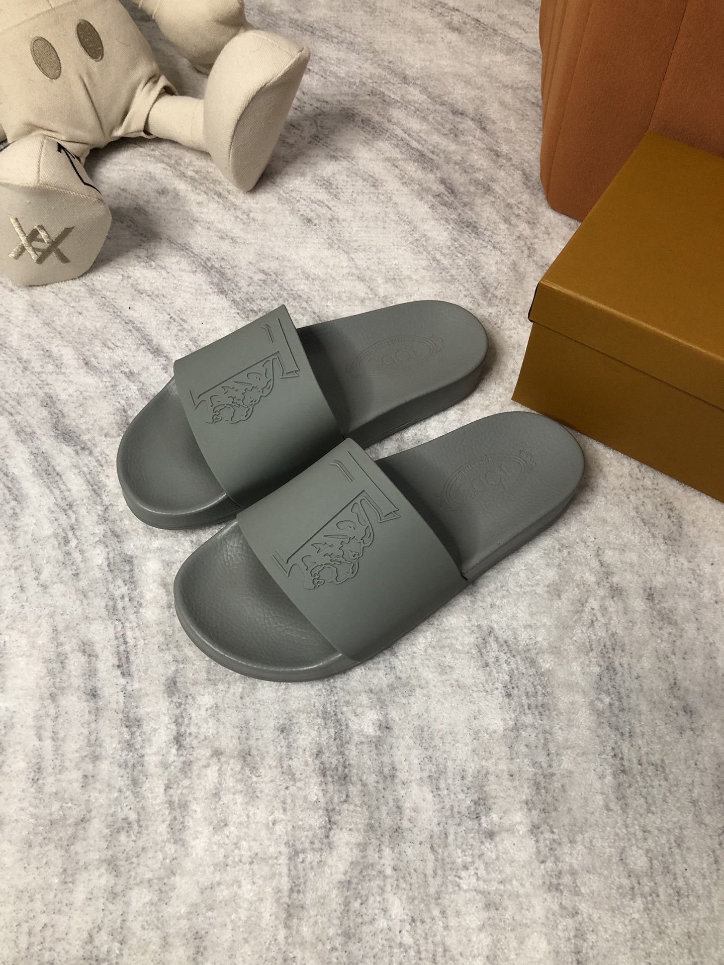 precio de fábrica TODS / Tods 2023 últimas zapatillas de los hombres, el sitio web oficial de produc