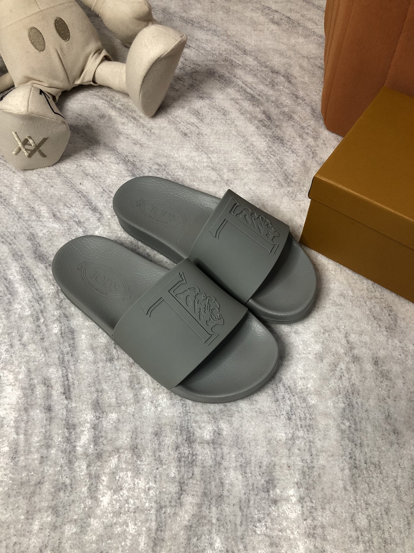 precio de fábrica TODS / Tods 2023 últimas zapatillas de los hombres, el sitio web oficial de produc