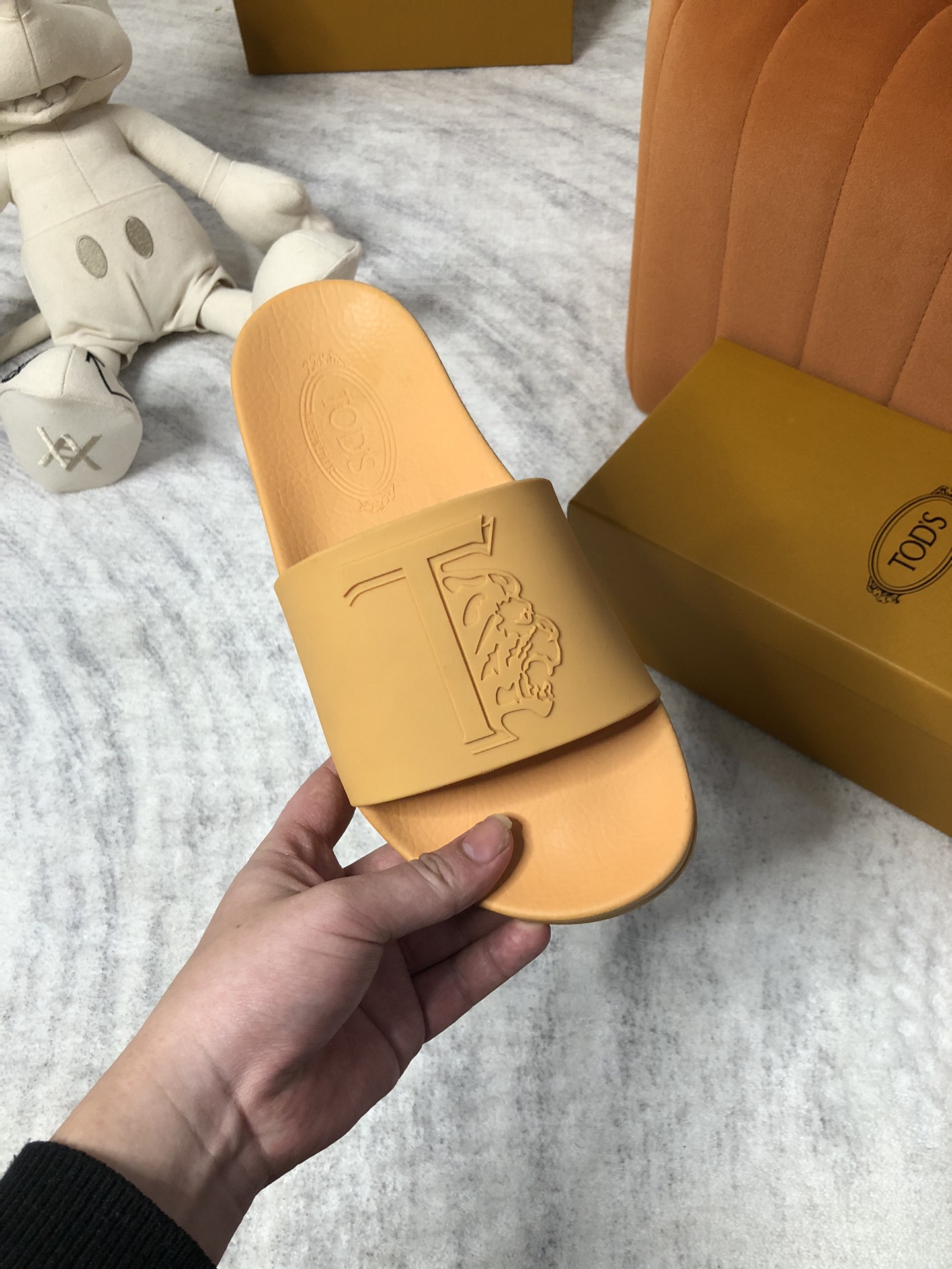 precio de fábrica TODS / Tods 2023 últimas zapatillas de los hombres, el sitio web oficial de produc