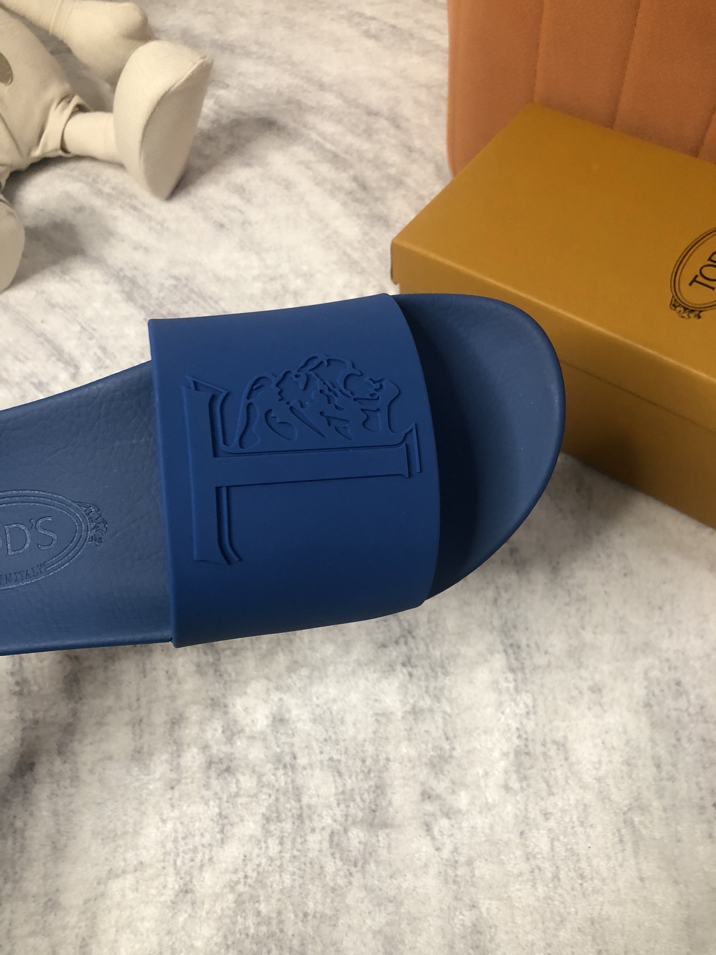 precio de fábrica TODS / Tods 2023 últimas zapatillas de los hombres, el sitio web oficial de produc