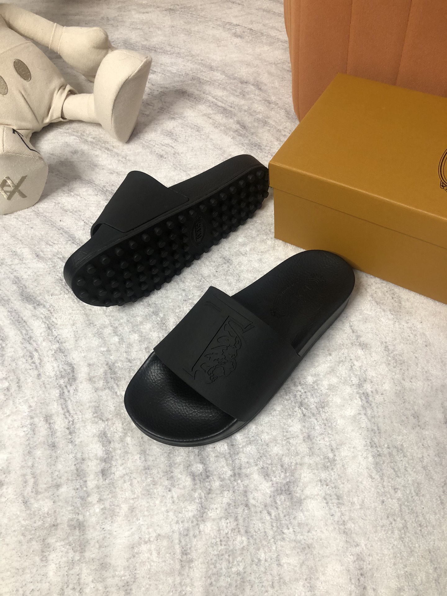precio de fábrica TODS / Tods 2023 últimas zapatillas de los hombres, el sitio web oficial de produc