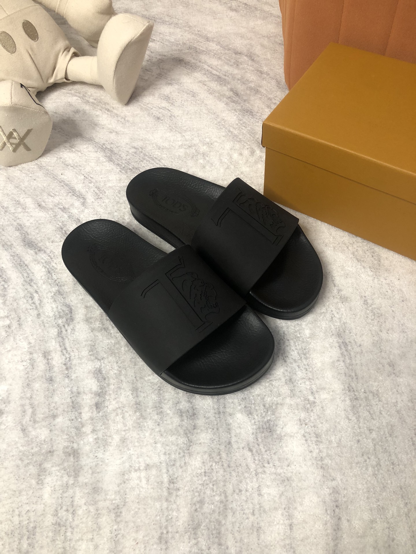 precio de fábrica TODS / Tods 2023 últimas zapatillas de los hombres, el sitio web oficial de produc