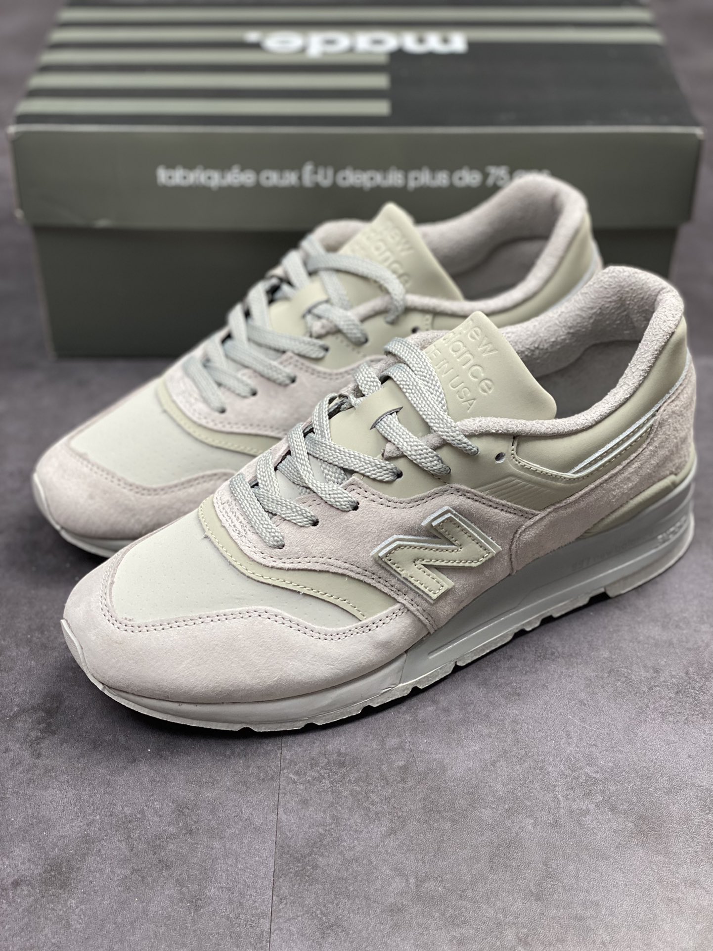 220 New Balance NB997 高端美产 全新中底设计 慢跑鞋之王 M997LBD