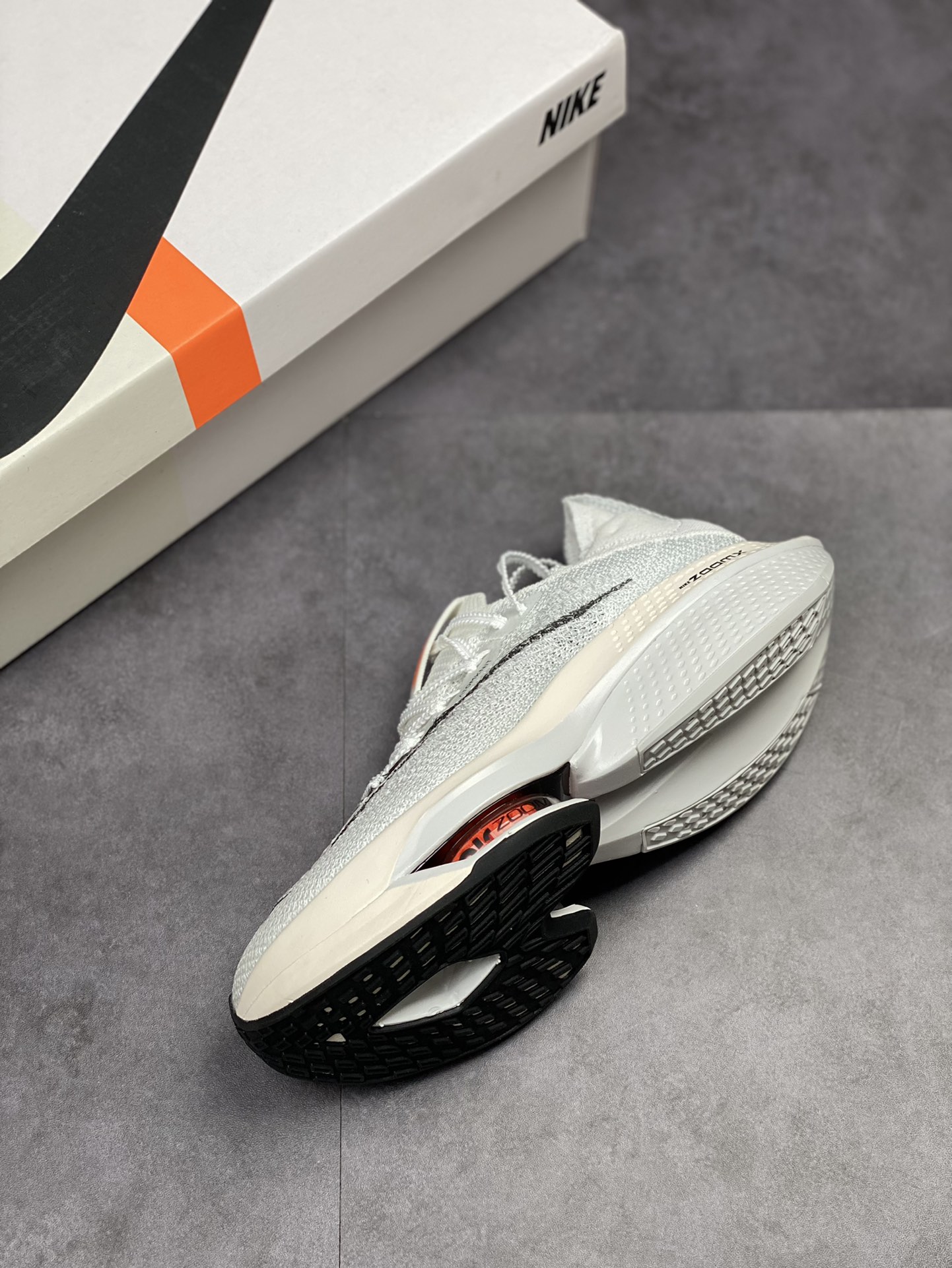 240 Nike Air Zoom Alphafly NEXT% 2 Proto 马拉松3.0高性能跑鞋DJ6206-100