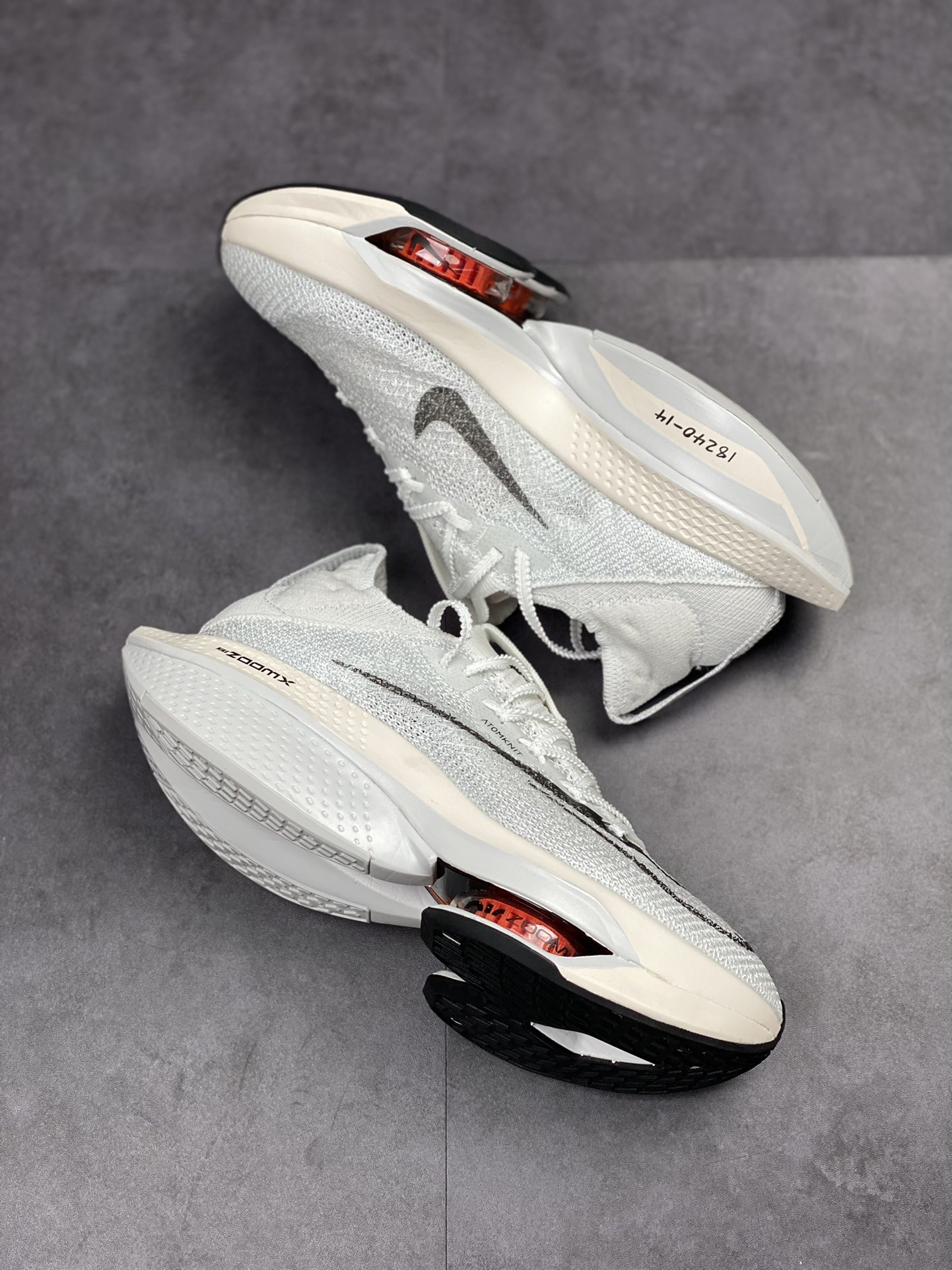 240 Nike Air Zoom Alphafly NEXT% 2 Proto 马拉松3.0高性能跑鞋DJ6206-100