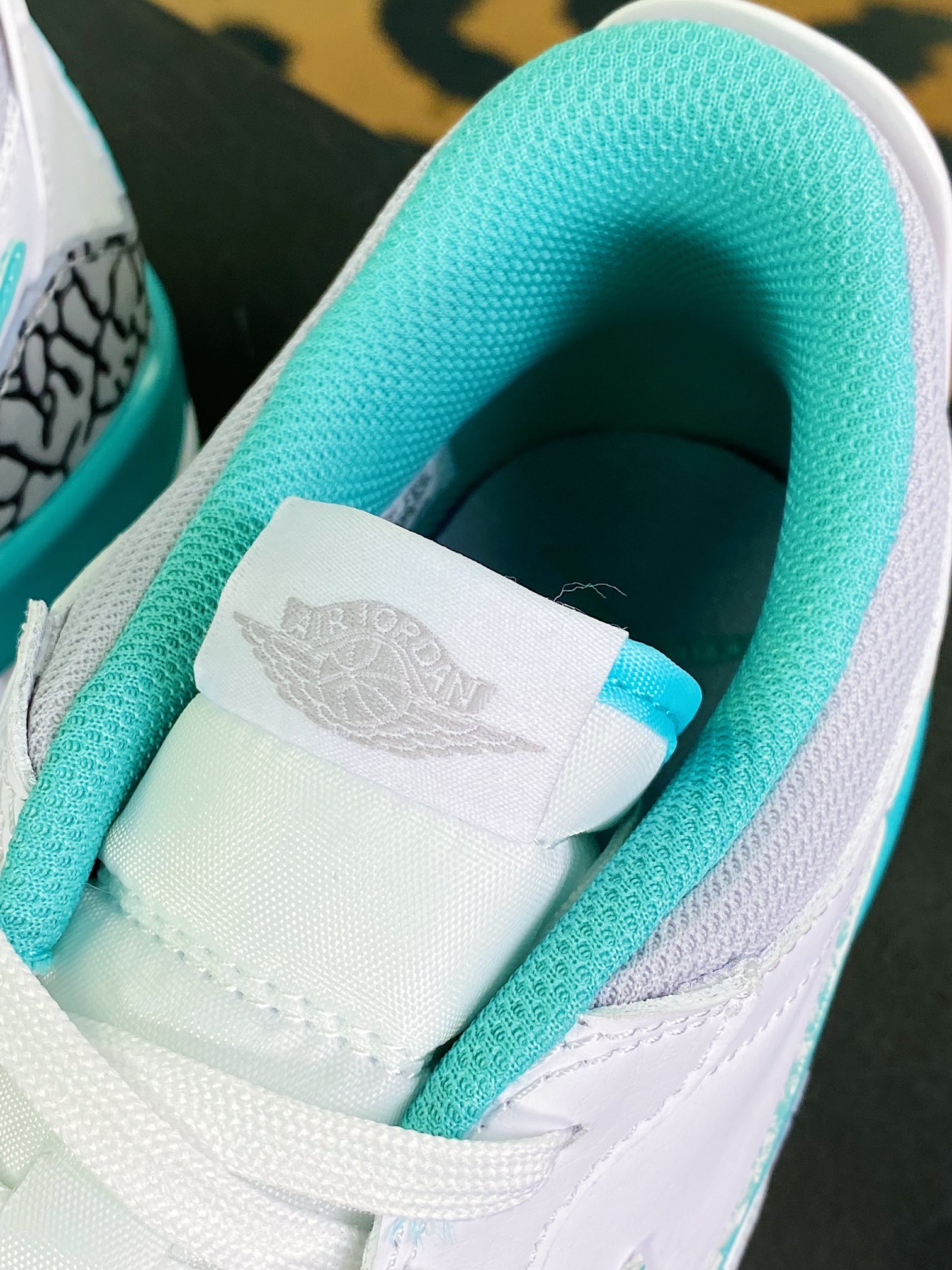 260 Air Jordan Legacy 312 Low”White Turquois”乔丹篮球鞋“白绿蒂芙尼爆裂纹”CD7069-130
