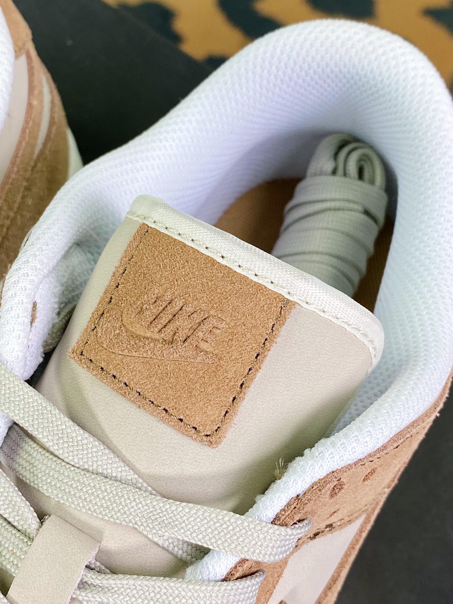 220 SB Dunk Low SE”85 Double Swoosh/Grey/Brown”扣篮系列低帮板鞋“麂皮深棕”FO0873-126