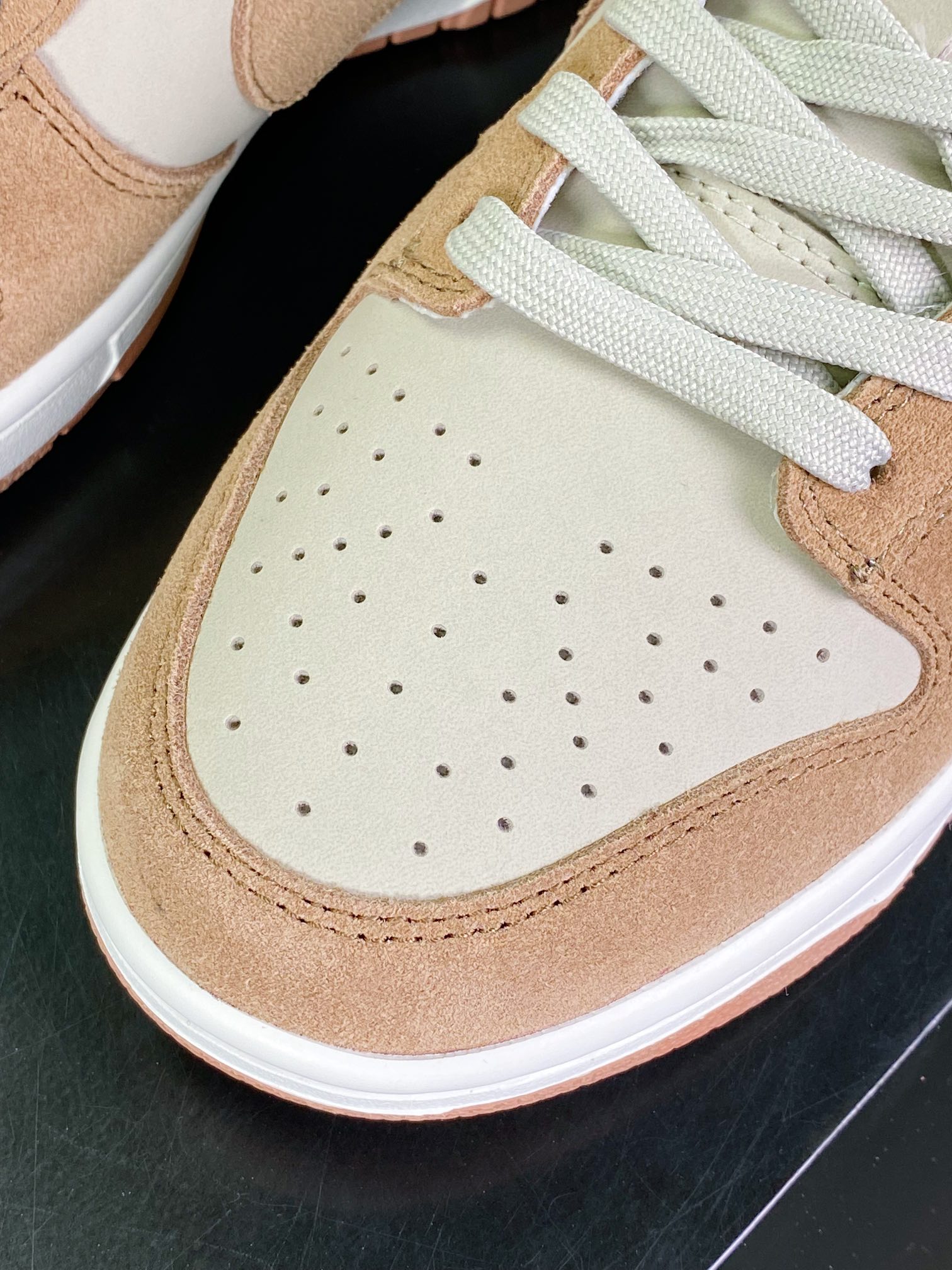 220 SB Dunk Low SE”85 Double Swoosh/Grey/Brown”扣篮系列低帮板鞋“麂皮深棕”FO0873-126