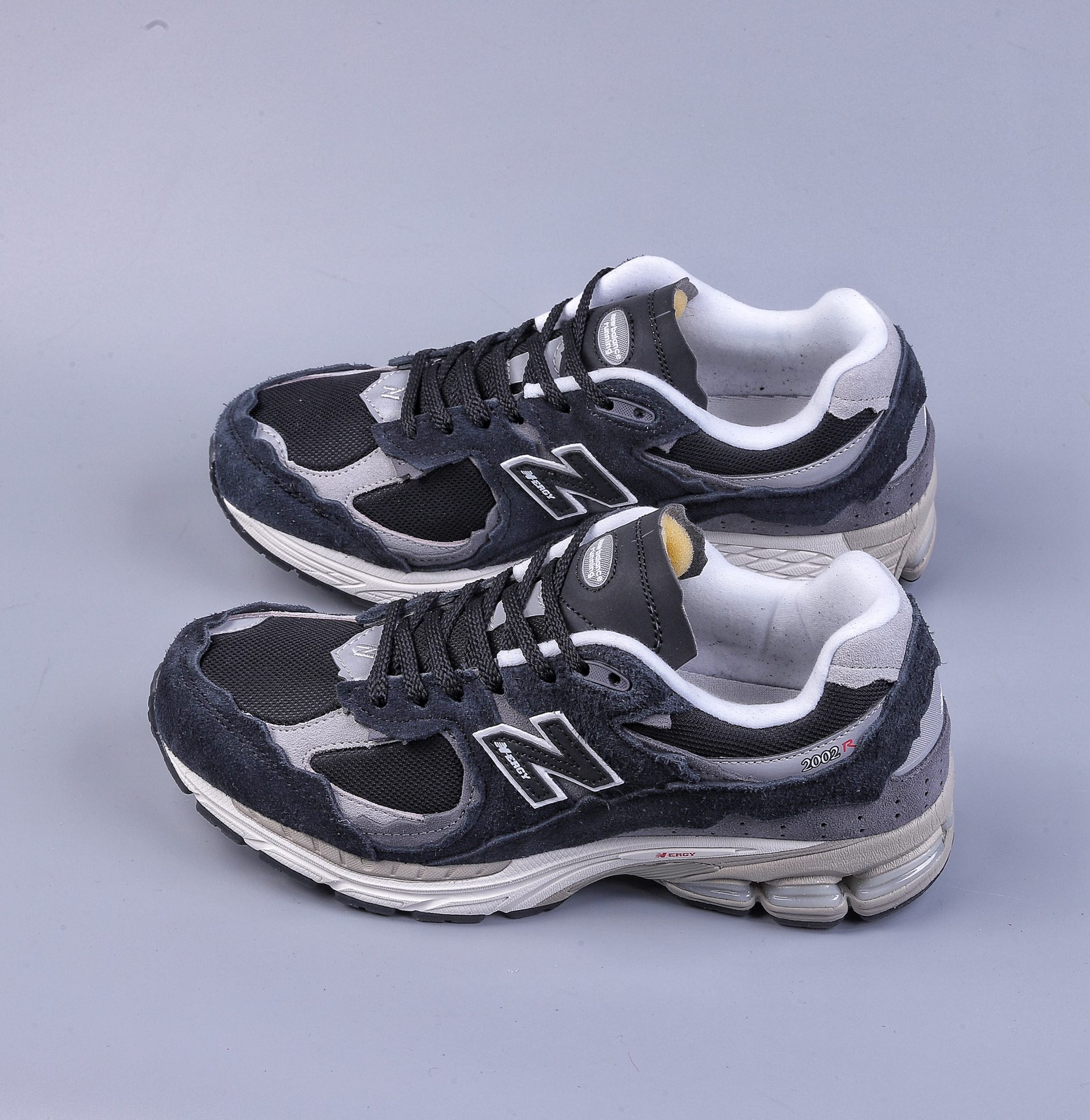 200  帝皇版New Balance 2002R 黑灰 新百伦经典配色 M2002RDJ