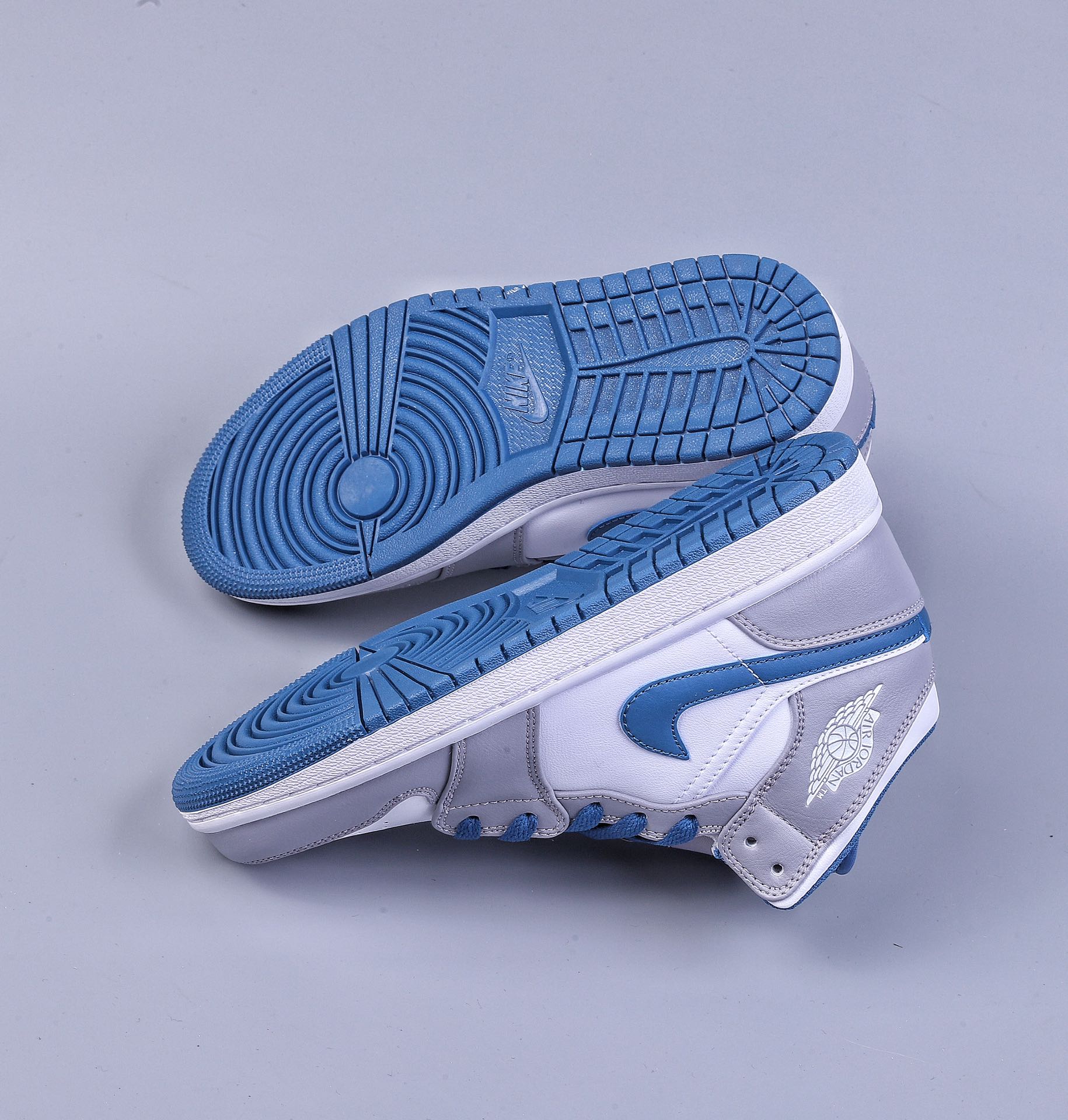 220 Air Jordan 1 Mid ”True Blue” AJ1 乔1真蓝色 中帮篮球鞋 DQ8423-014