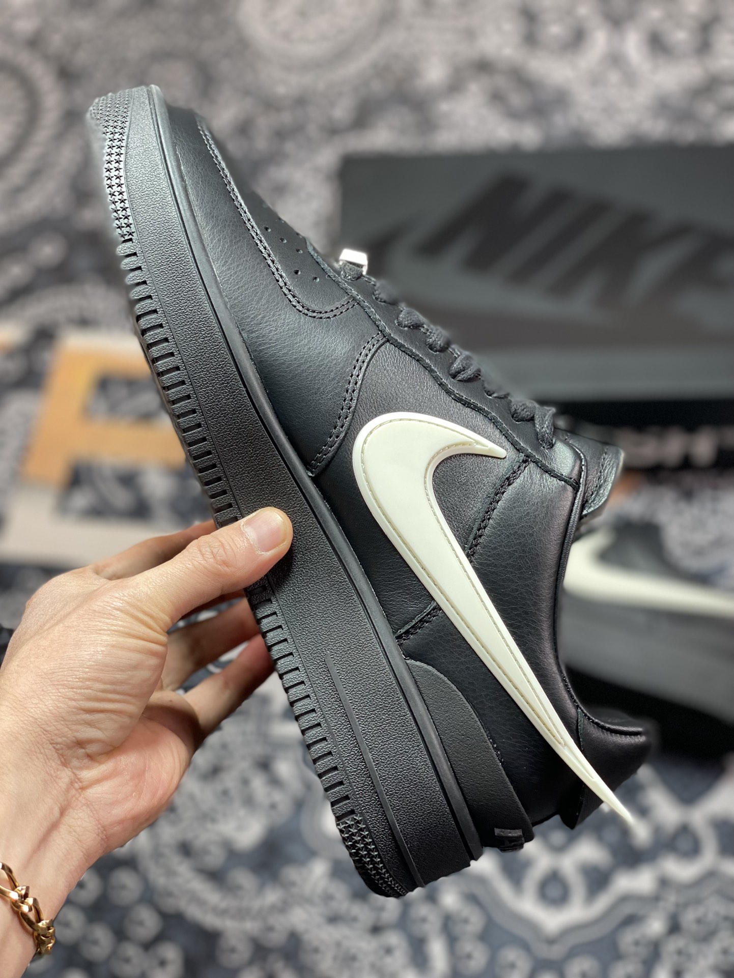 AMBUSH x Nike Air Force 1 Low”Black/White”空军一号板鞋“联名黑白大钩”DV3464-001