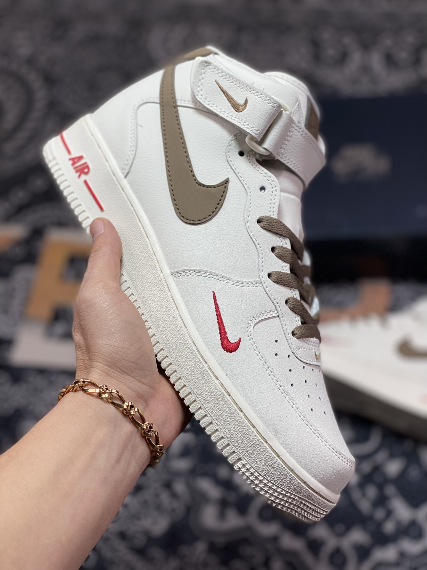 原装级别 Nike Air Force 1 HI YOHOOD 白棕 空军一号中帮休闲板鞋 808123-996