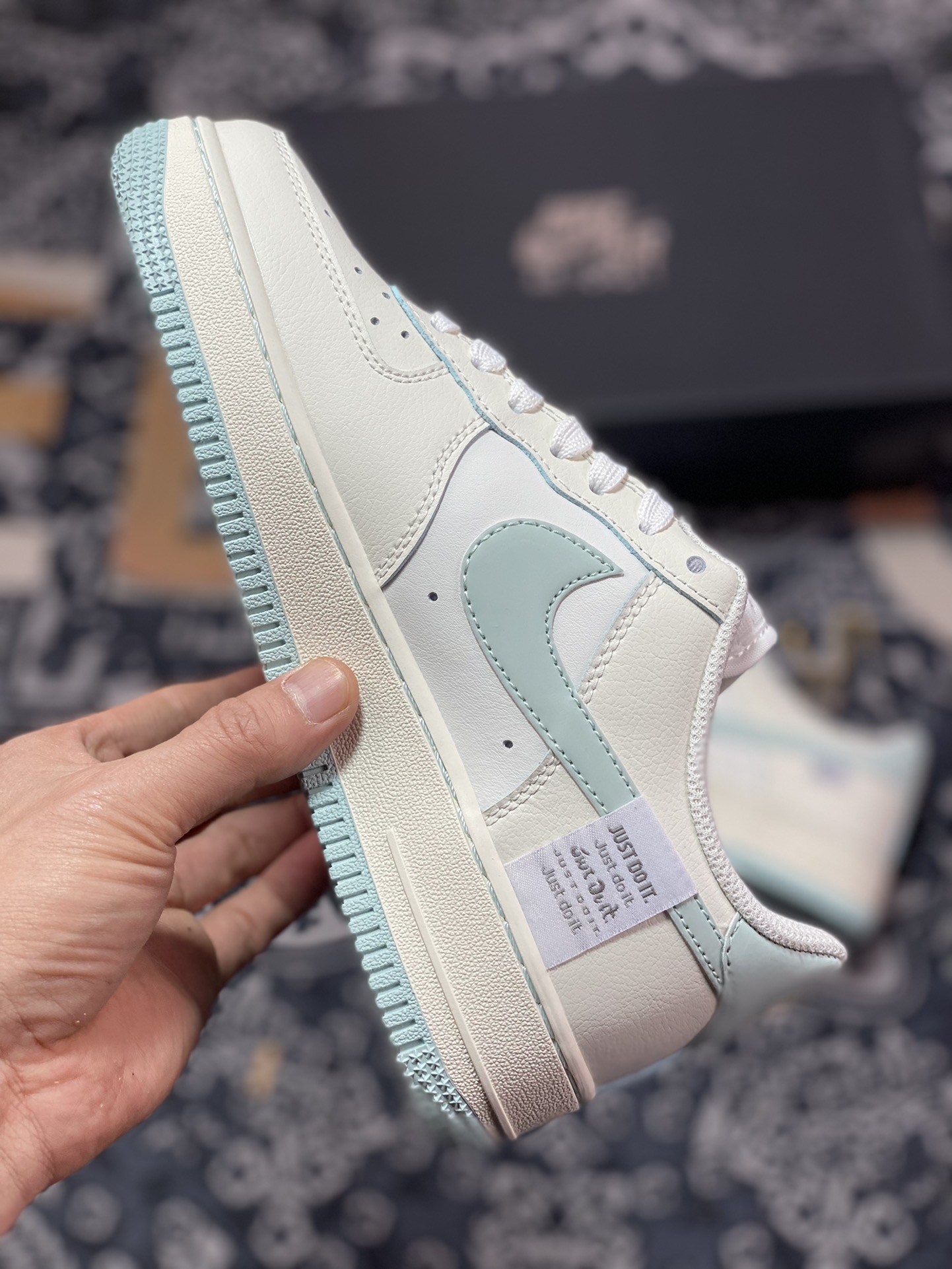 Nike Air Force 1 '07 Low QS”Sail White/Water Blue Mini Swoosh”空军一号板鞋“皮革米白水蓝小钩”FB1839-211