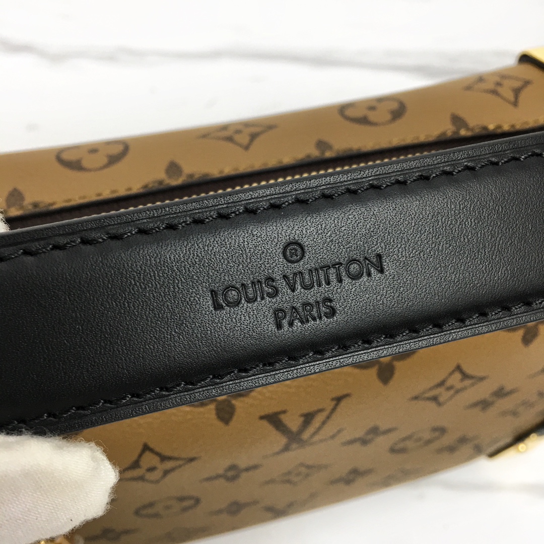 Louis Vuitton Side Trunk Small Handbag Monogram Canvas Leather, 21 x 14 x 6 cm 10 i1677462562 1803 8