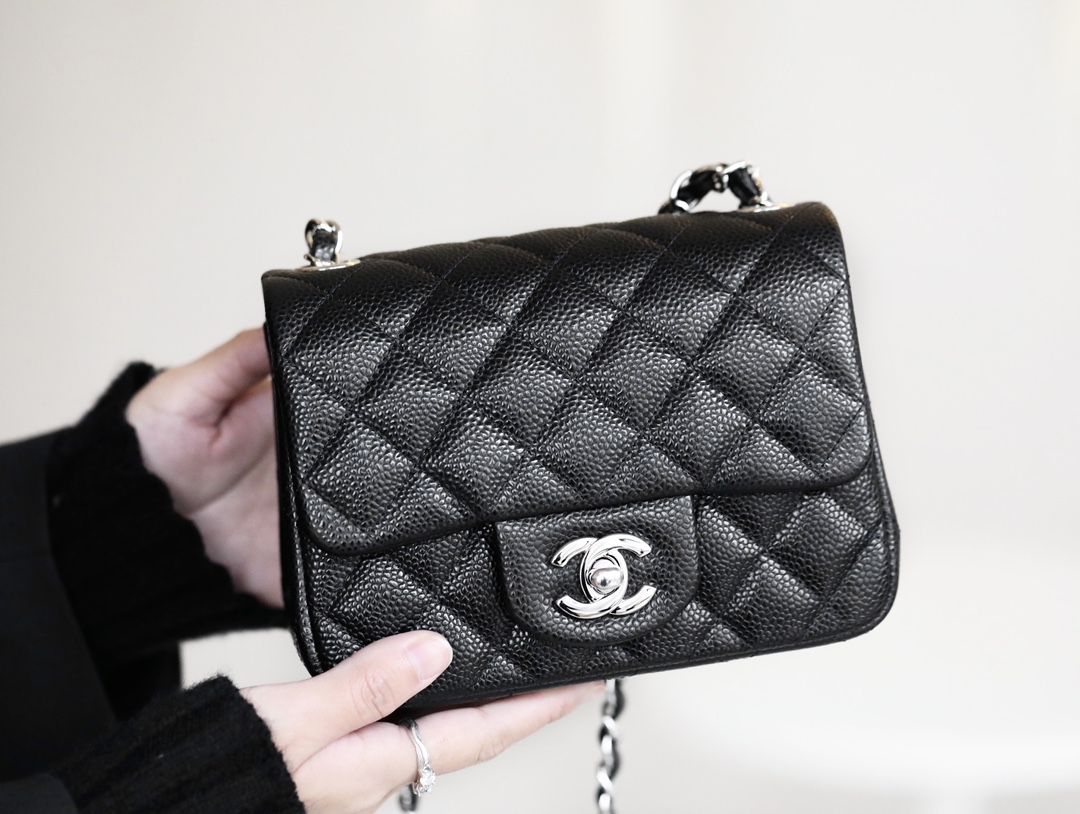 Chanel Crossbody & Shoulder Bags AAA Replica Designer
 Bronzing Cowhide Chains