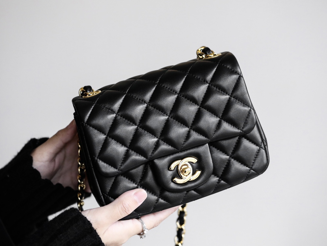 Chanel Crossbody & Shoulder Bags Replica Sale online
 Bronzing Lambskin Sheepskin Chains