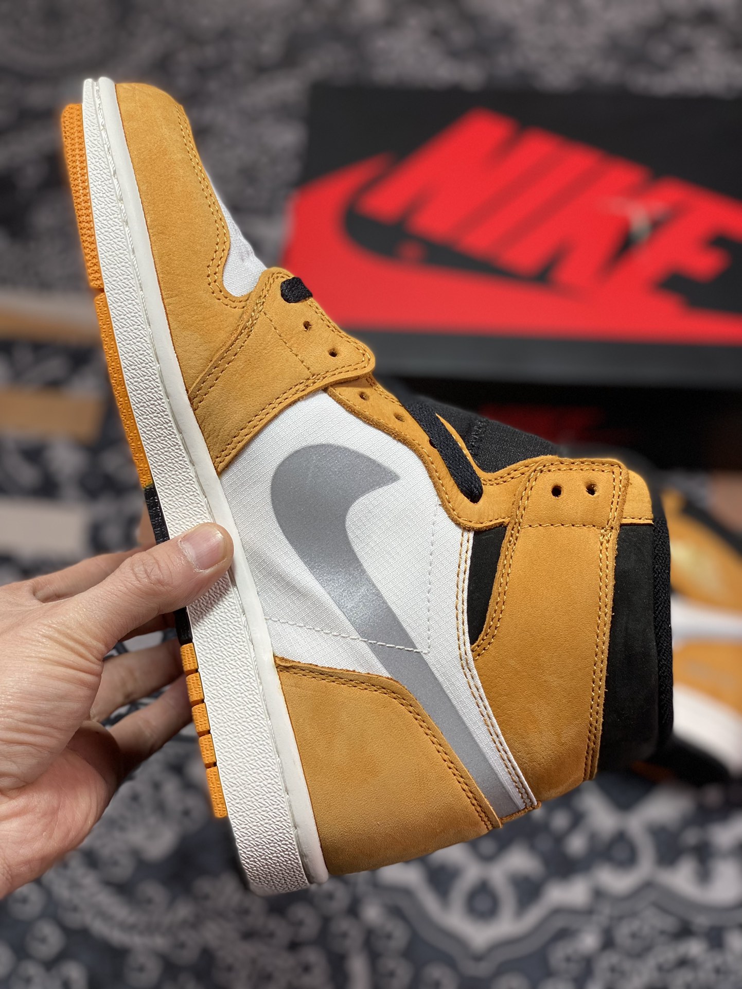 原厂级别 Air Jordan 1 3M反光 防水 黑白黄 DB2889-700