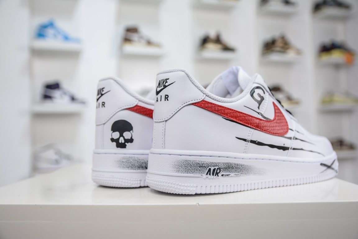 200 Nike Air Force 1 Low’07 金刚涂鸦 空军一号低帮休闲板鞋 CW2288-111