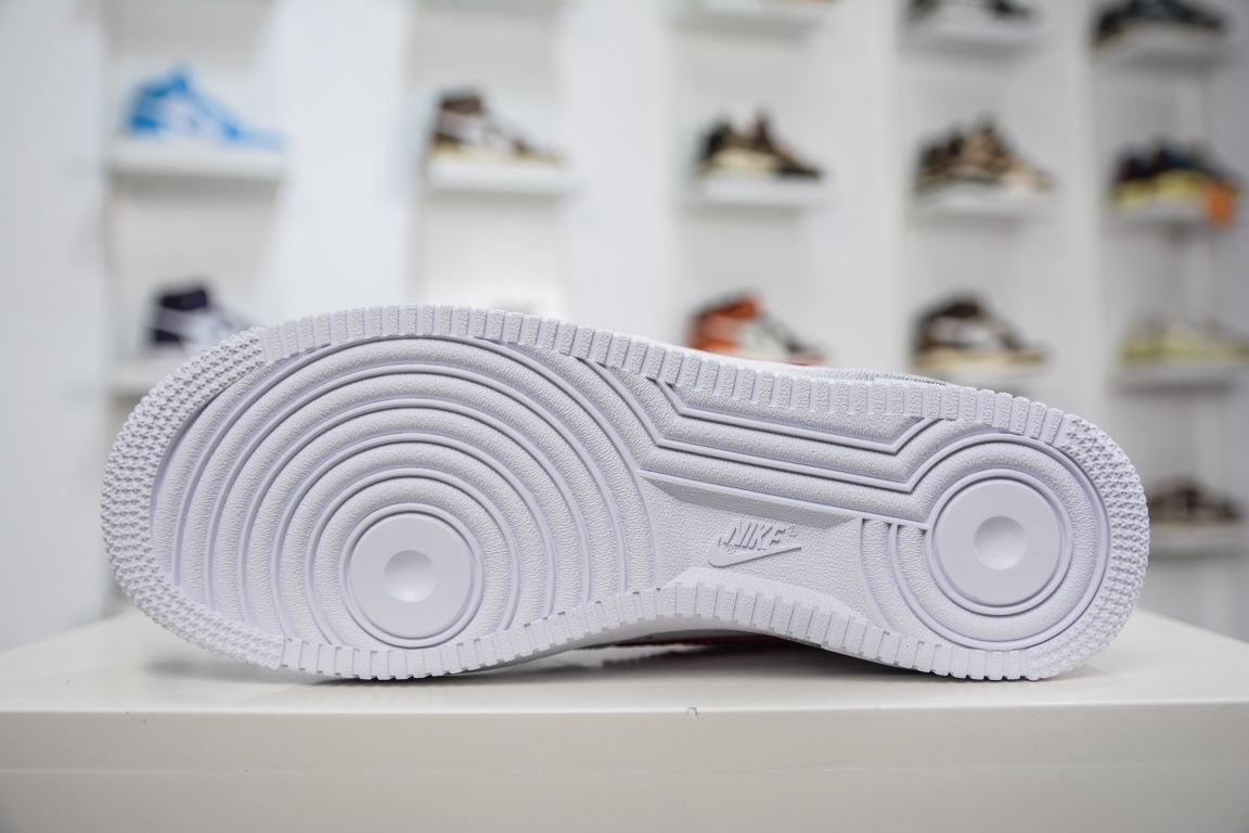 200 Nike Air Force 1 Low’07 金刚涂鸦 空军一号低帮休闲板鞋 CW2288-111