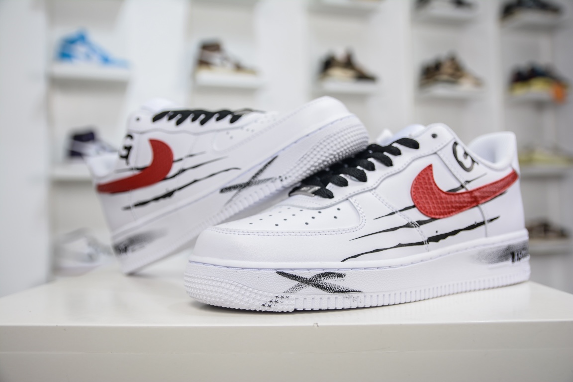200 Nike Air Force 1 Low’07 金刚涂鸦 空军一号低帮休闲板鞋 CW2288-111