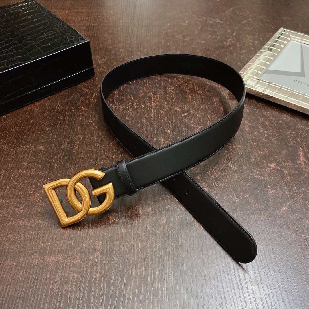 D&G杜嘉班纳官网新款.双面头层小牛