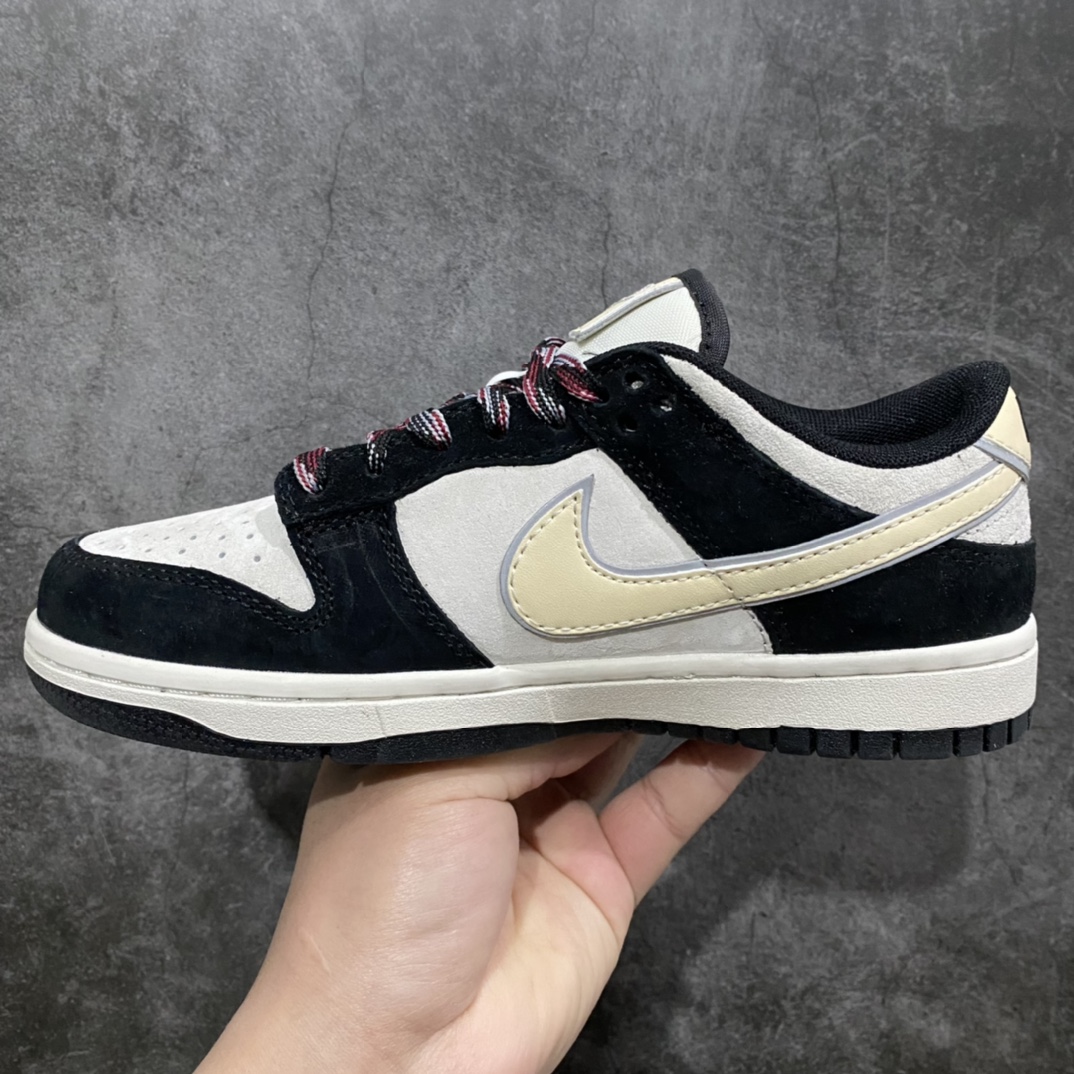 图片[2]-神版Dunk Low Black Suede大友克洋黑白色 椰奶熊猫DV3054-001n此款Nike Dunk Low采用全绒面革打造，采用Bone底座和黑色覆层。双层Swooshes、鞋跟覆盖层和奶油色和灰色色调的鞋舌标签，网眼鞋 舌，Sail 中底和黑色橡胶外底上的千鸟格鞋带完善了设计 货号：DV3054-001 尺码：36 36.5 37.5 38 38.5 39 40 40.5 41 42 42.5 43 44 45 46-莆田鞋批发中心