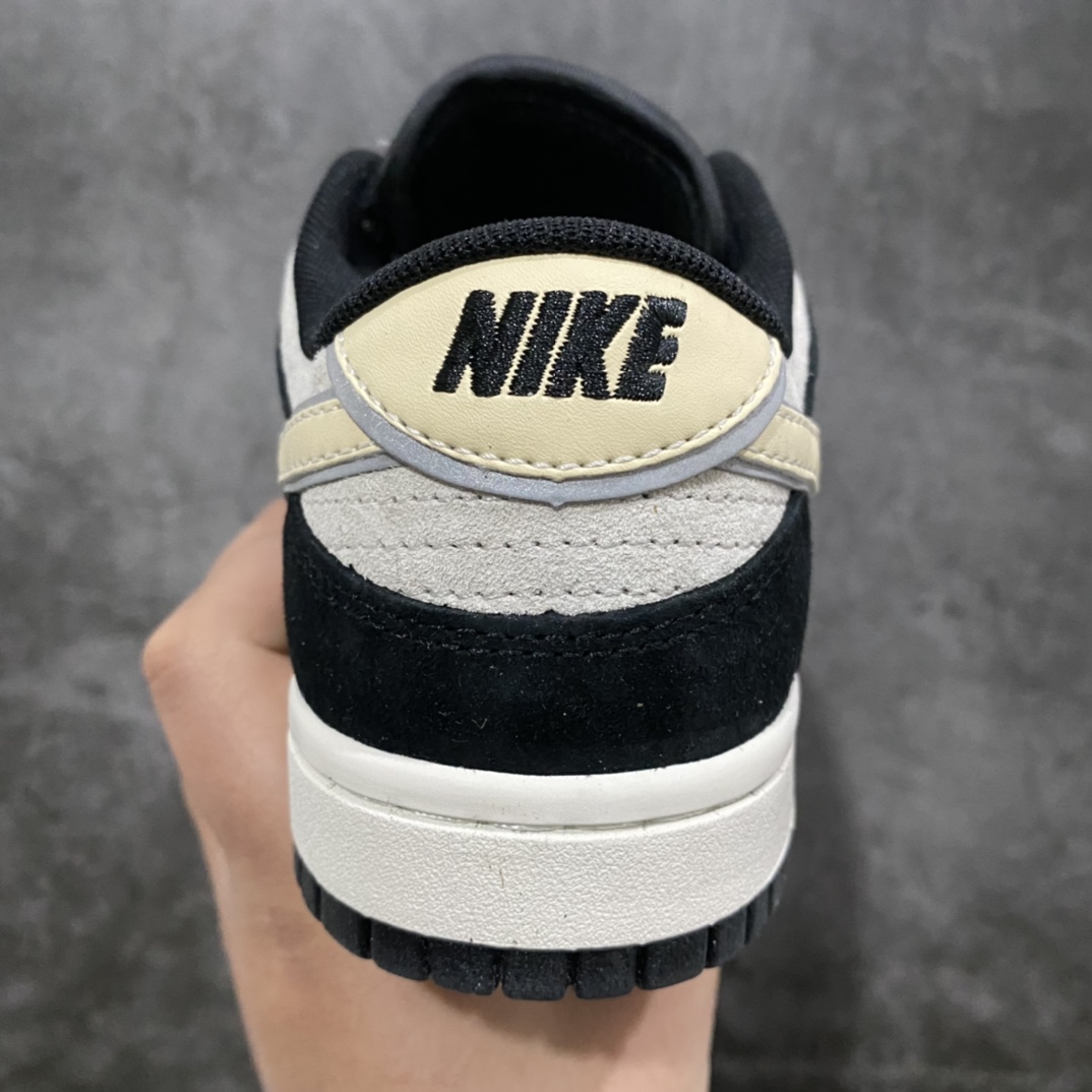 图片[4]-神版Dunk Low Black Suede大友克洋黑白色 椰奶熊猫DV3054-001n此款Nike Dunk Low采用全绒面革打造，采用Bone底座和黑色覆层。双层Swooshes、鞋跟覆盖层和奶油色和灰色色调的鞋舌标签，网眼鞋 舌，Sail 中底和黑色橡胶外底上的千鸟格鞋带完善了设计 货号：DV3054-001 尺码：36 36.5 37.5 38 38.5 39 40 40.5 41 42 42.5 43 44 45 46-莆田鞋批发中心