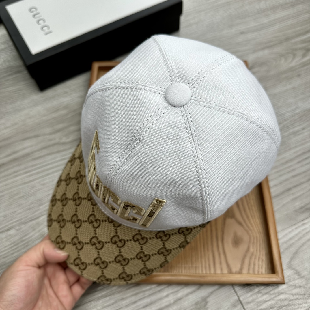 🌹。G家。【超A品质】最新款！时尚潮流，高端做工！每一个帽子都是用心之作！牛津材质！头层牛皮！配盒子、防