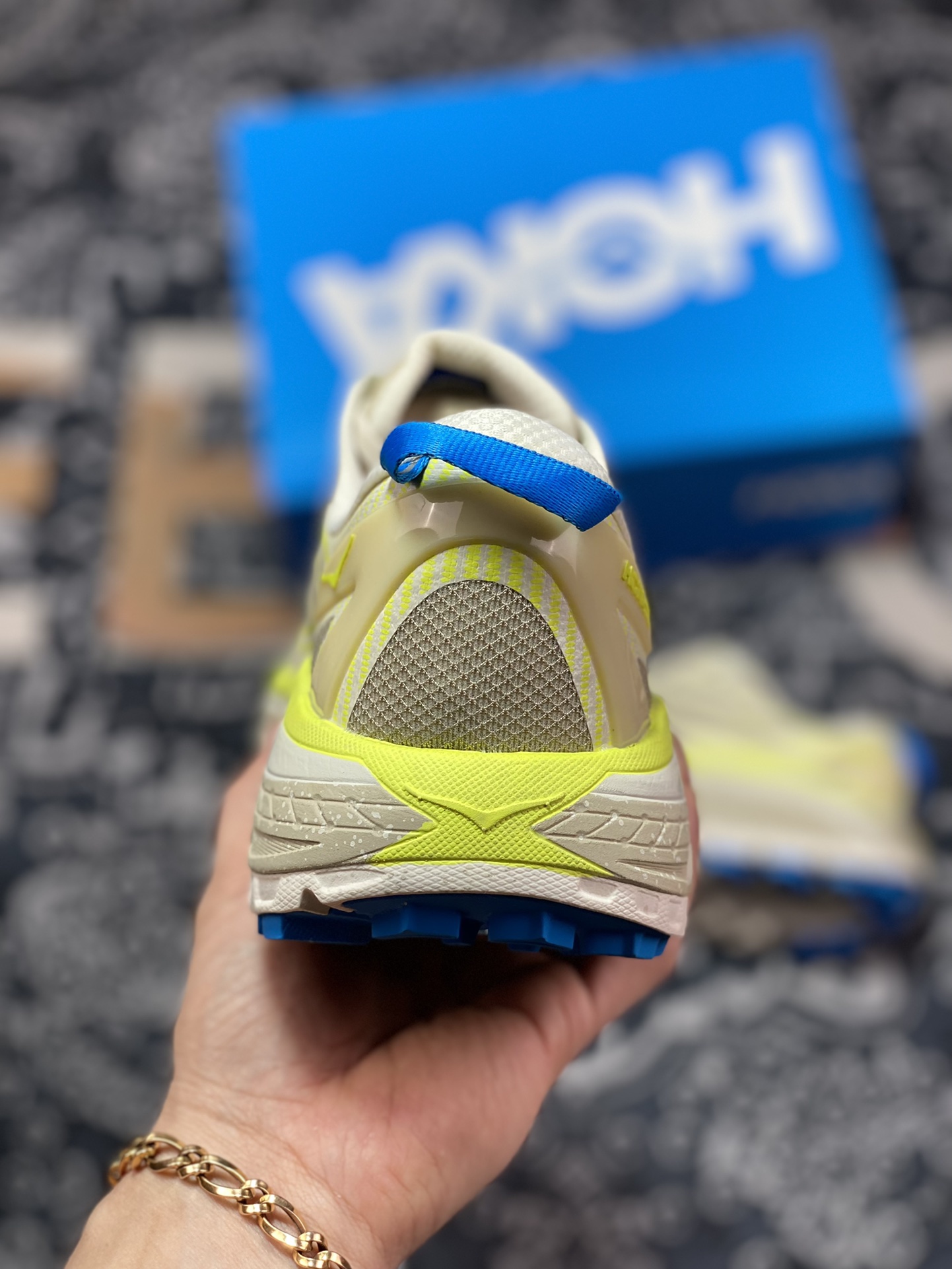 HokaHOKA ONE ONE Mafate Speed ??2 Low Mafate 2 generation series low-top jogging shoes ”Alpine light gray khaki” 112685/EOTN