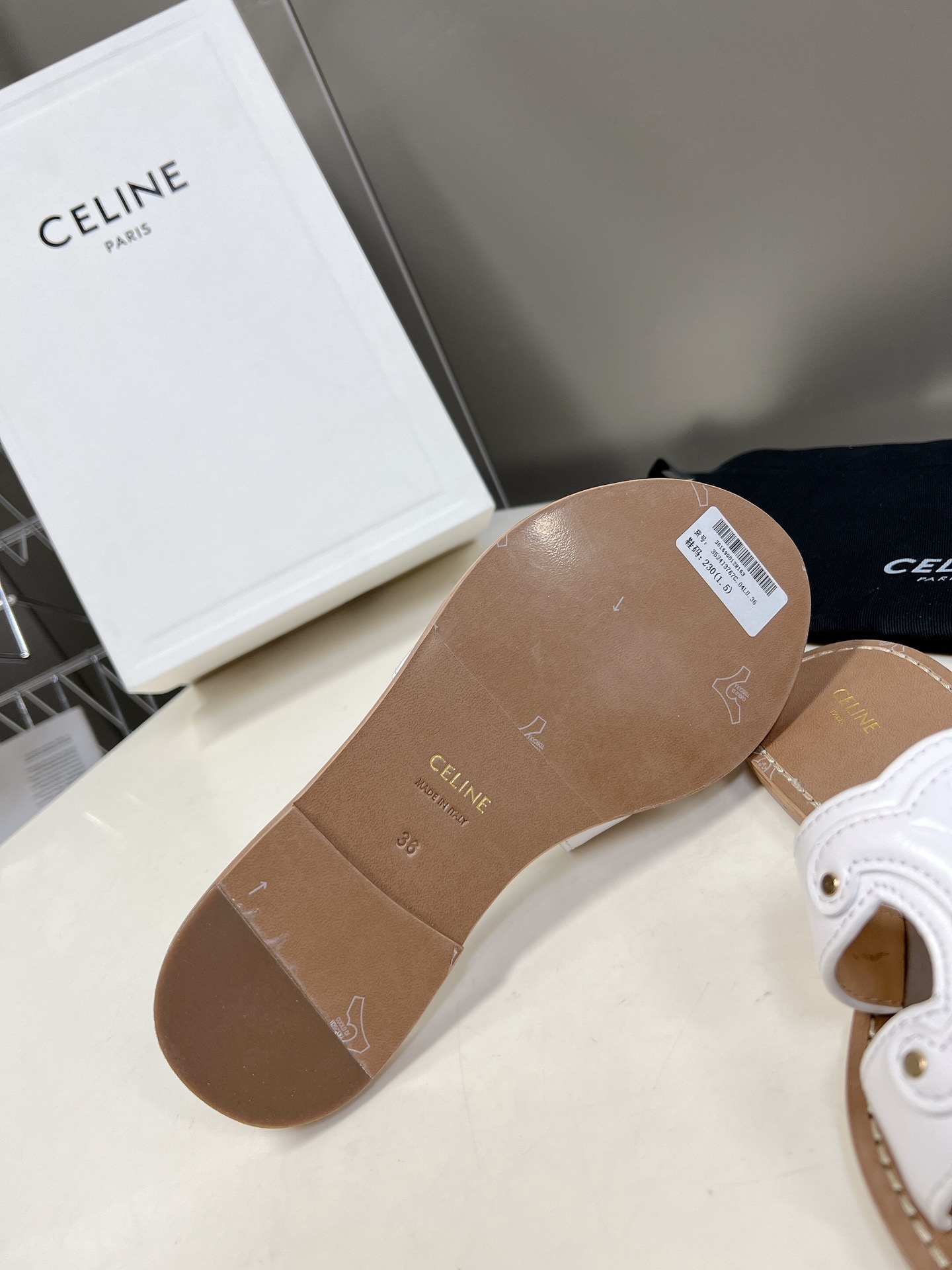 CELINE思琳代级别春夏新品凯旋门