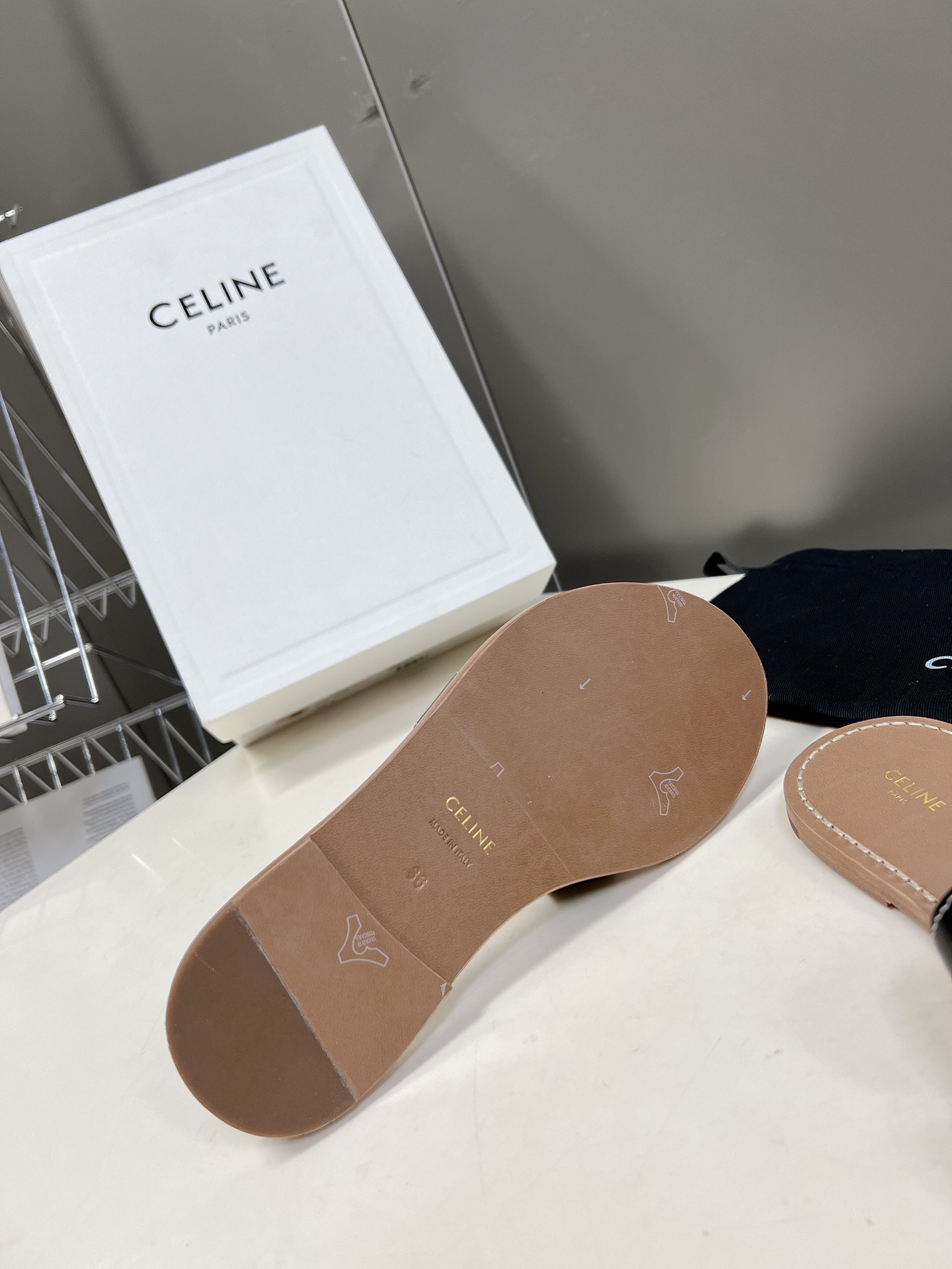 CELINE思琳代级别春夏新品凯旋门