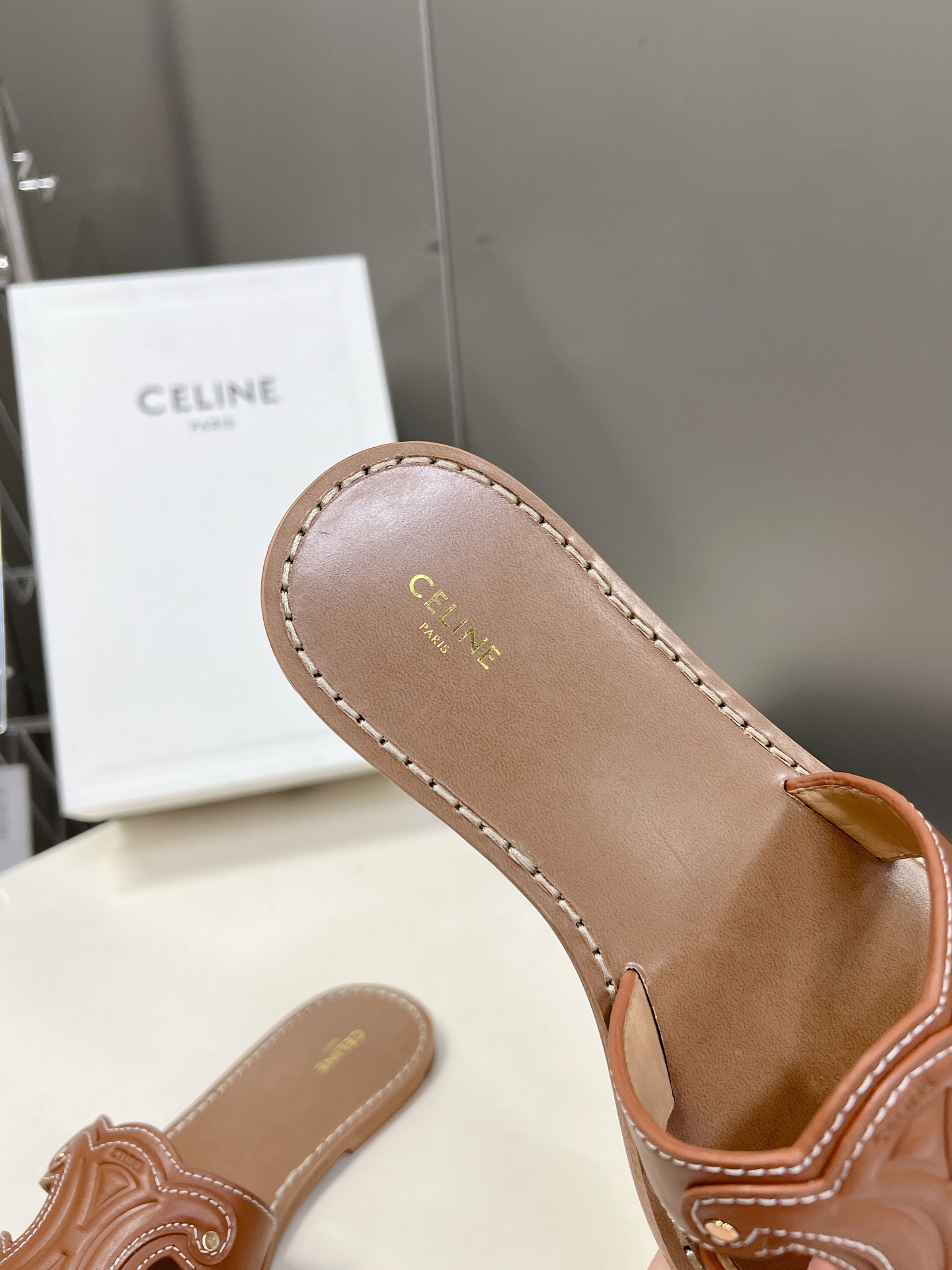 CELINE思琳代级别春夏新品凯旋门