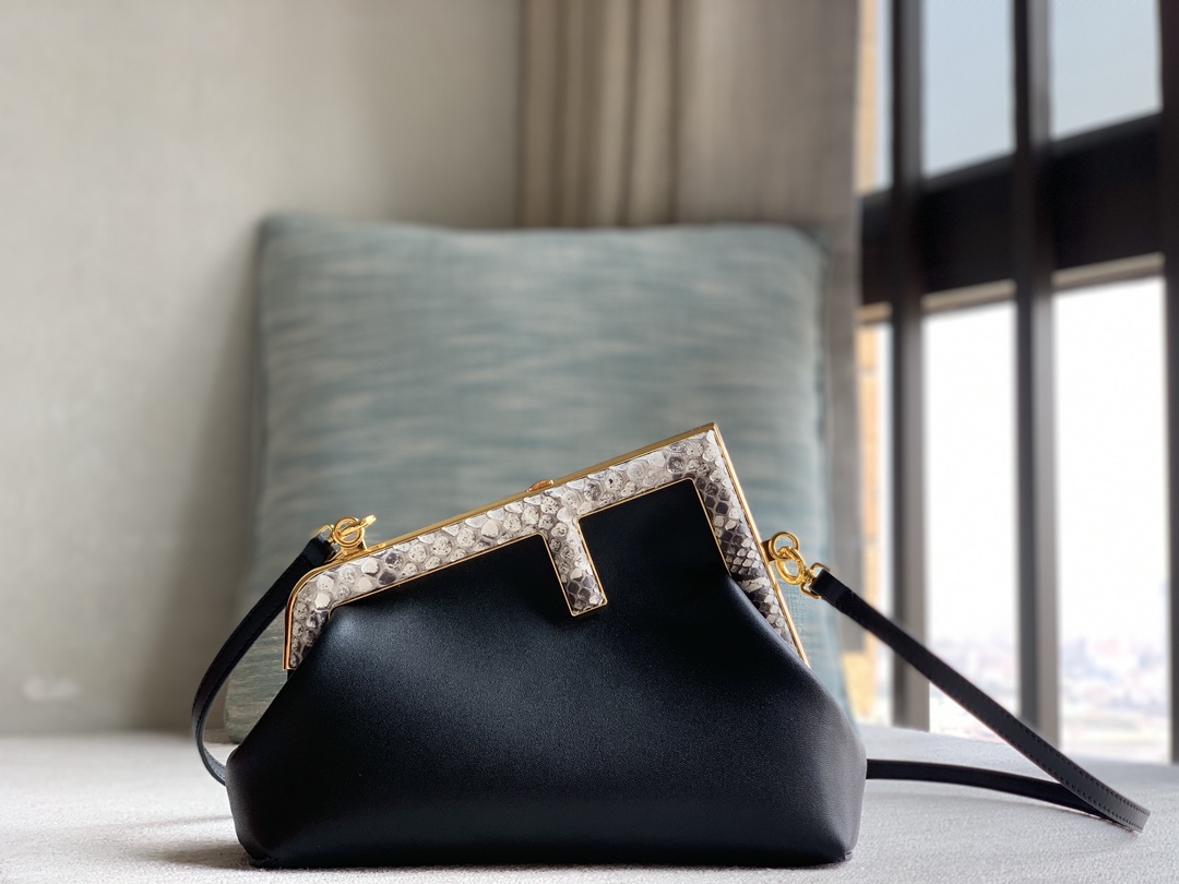 Fendi First series genuine snakeskin small handbag, made of lambskin, decorated with an oversized F metal buckle, and covered with luxurious pyth