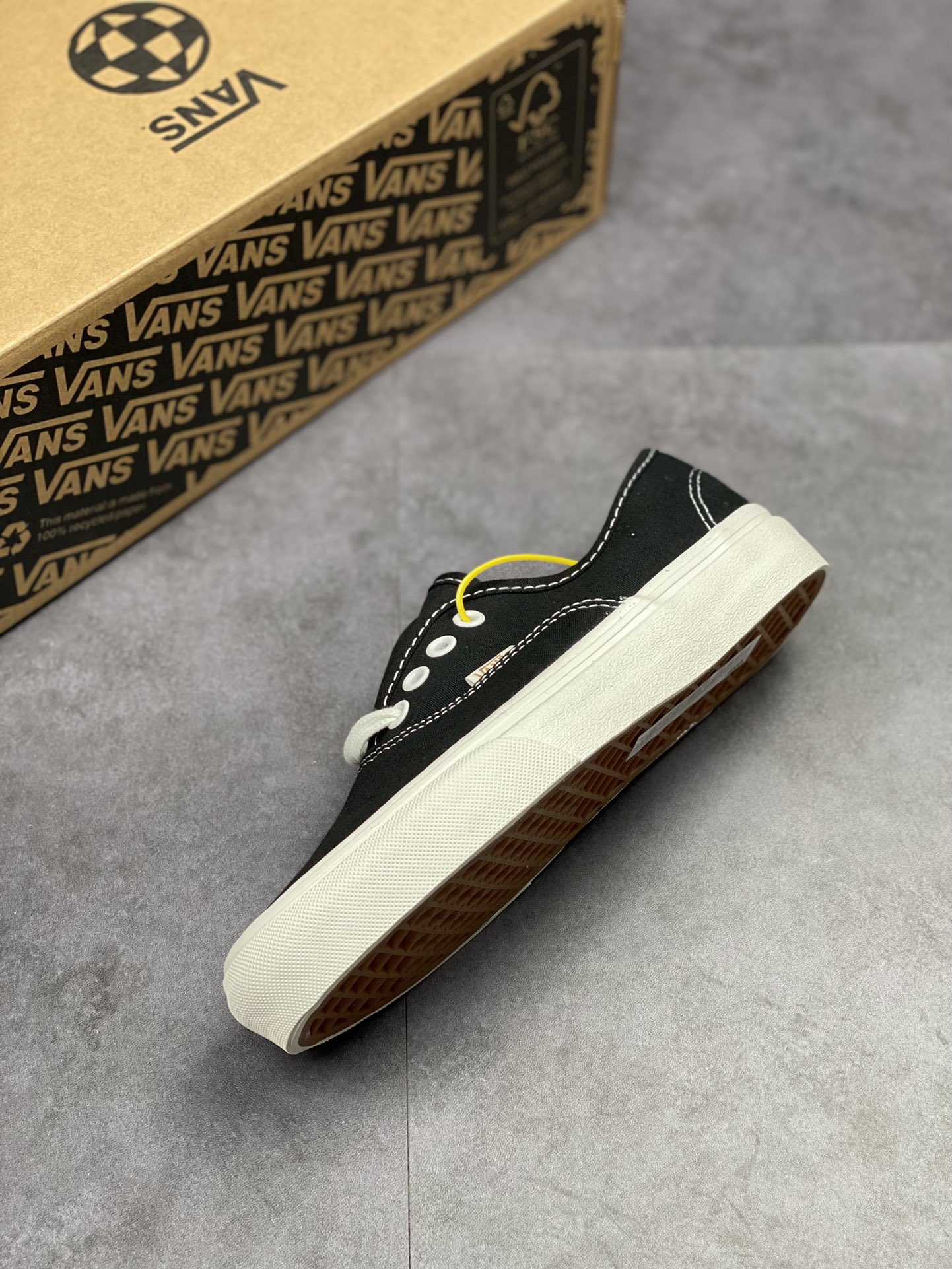 120 Vans范斯官方 Authentic VR3经典小黑鞋简约休闲男鞋女鞋帆布鞋VN0005UD1KP