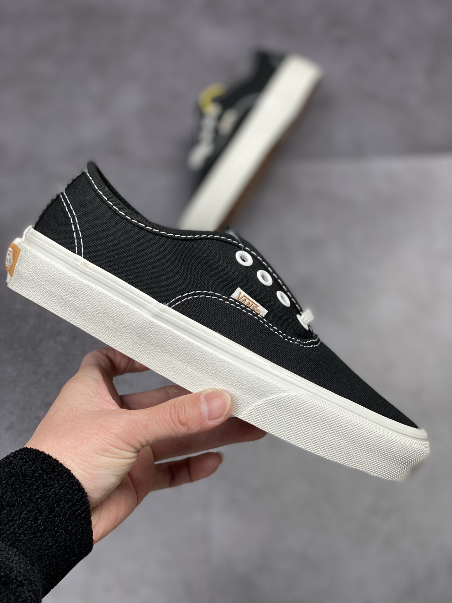 120 Vans范斯官方 Authentic VR3经典小黑鞋简约休闲男鞋女鞋帆布鞋VN0005UD1KP