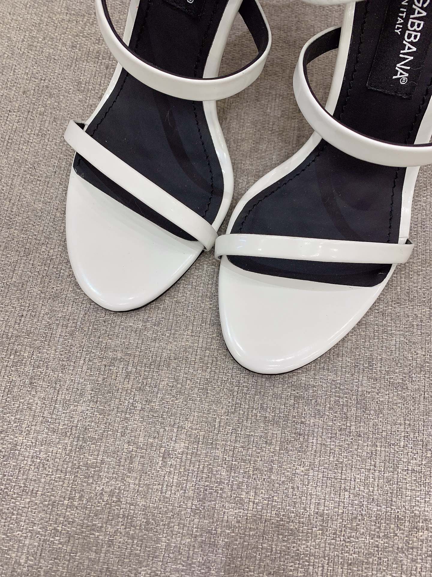 New Dolce Gabban Sock Boots with Unique Design and Luxury Materials - 图片 5