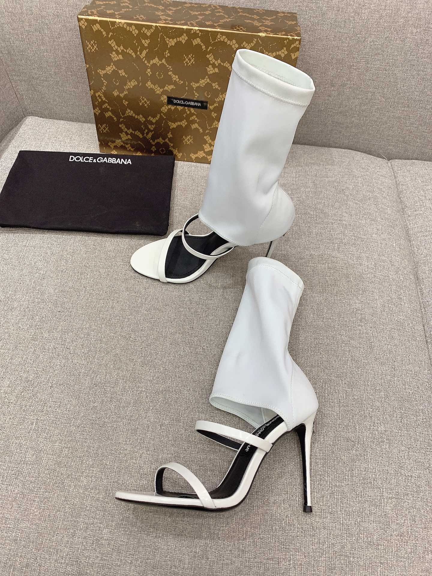 New Dolce Gabban Sock Boots with Unique Design and Luxury Materials - 图片 4