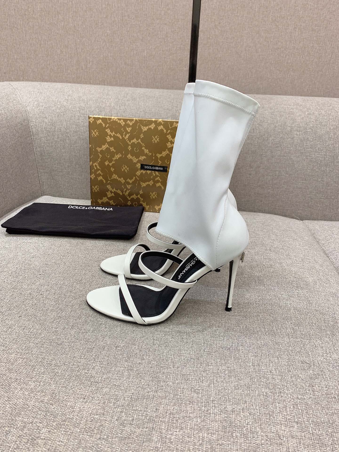 New Dolce Gabban Sock Boots with Unique Design and Luxury Materials - 图片 3