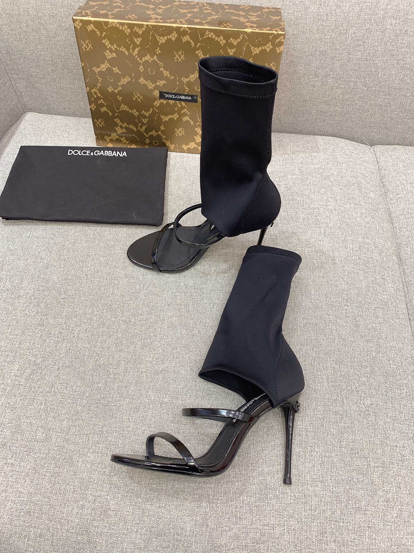 New Dolce Gabban Sock Boots with Unique Design and Emerald Details - 图片 4
