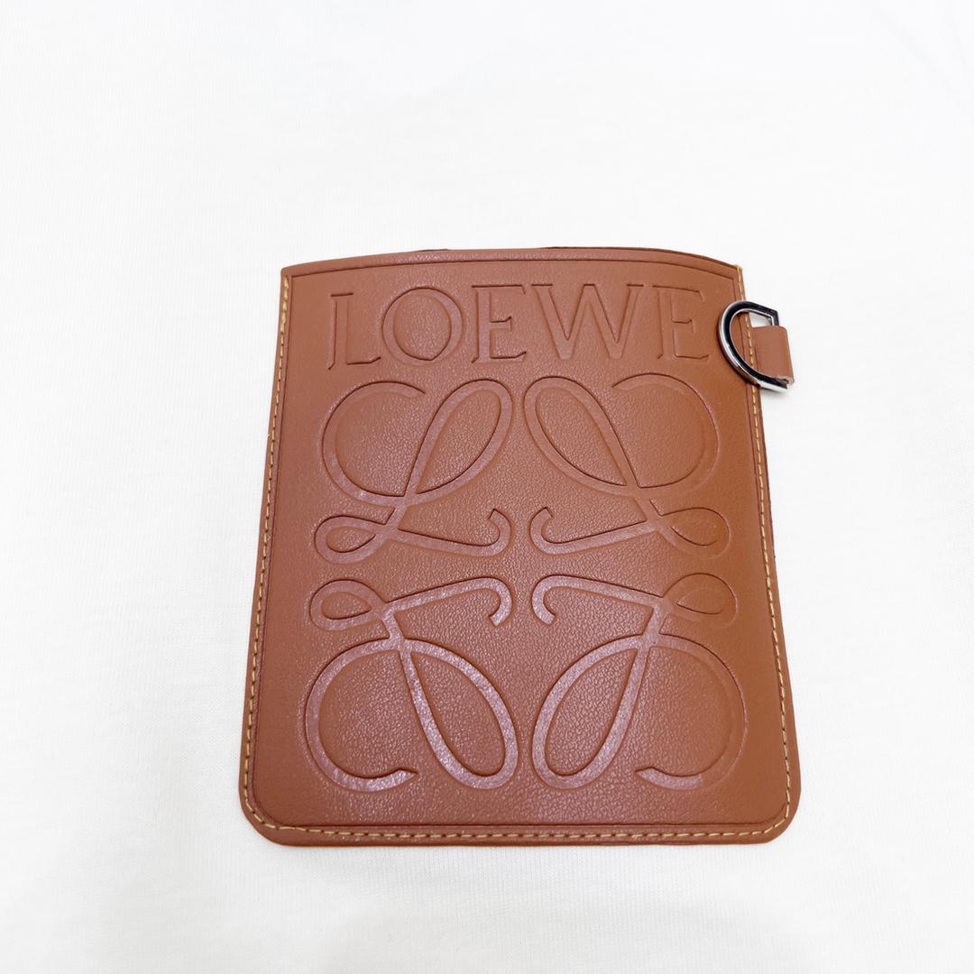 Loewe/罗意威 经典皮牌logo短袖 面料采用230g纯棉双纱面料