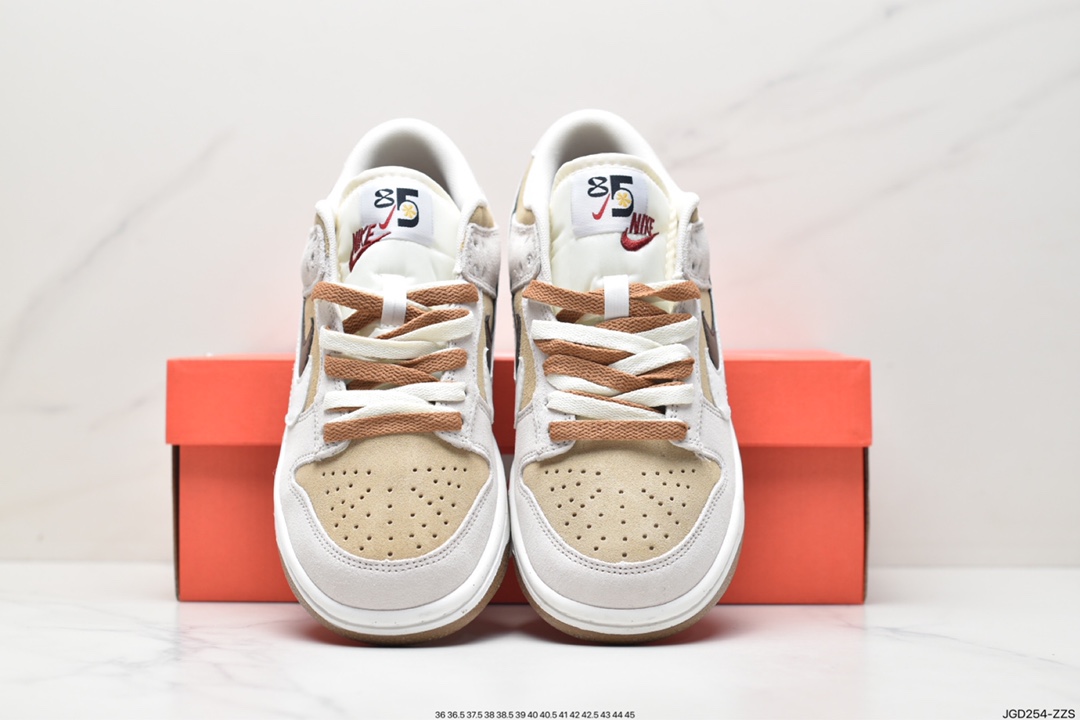180 SB Dunk Low SE”85 Double Swoosh/Grey/Brown Bear”扣篮系列低帮 DO9457-100