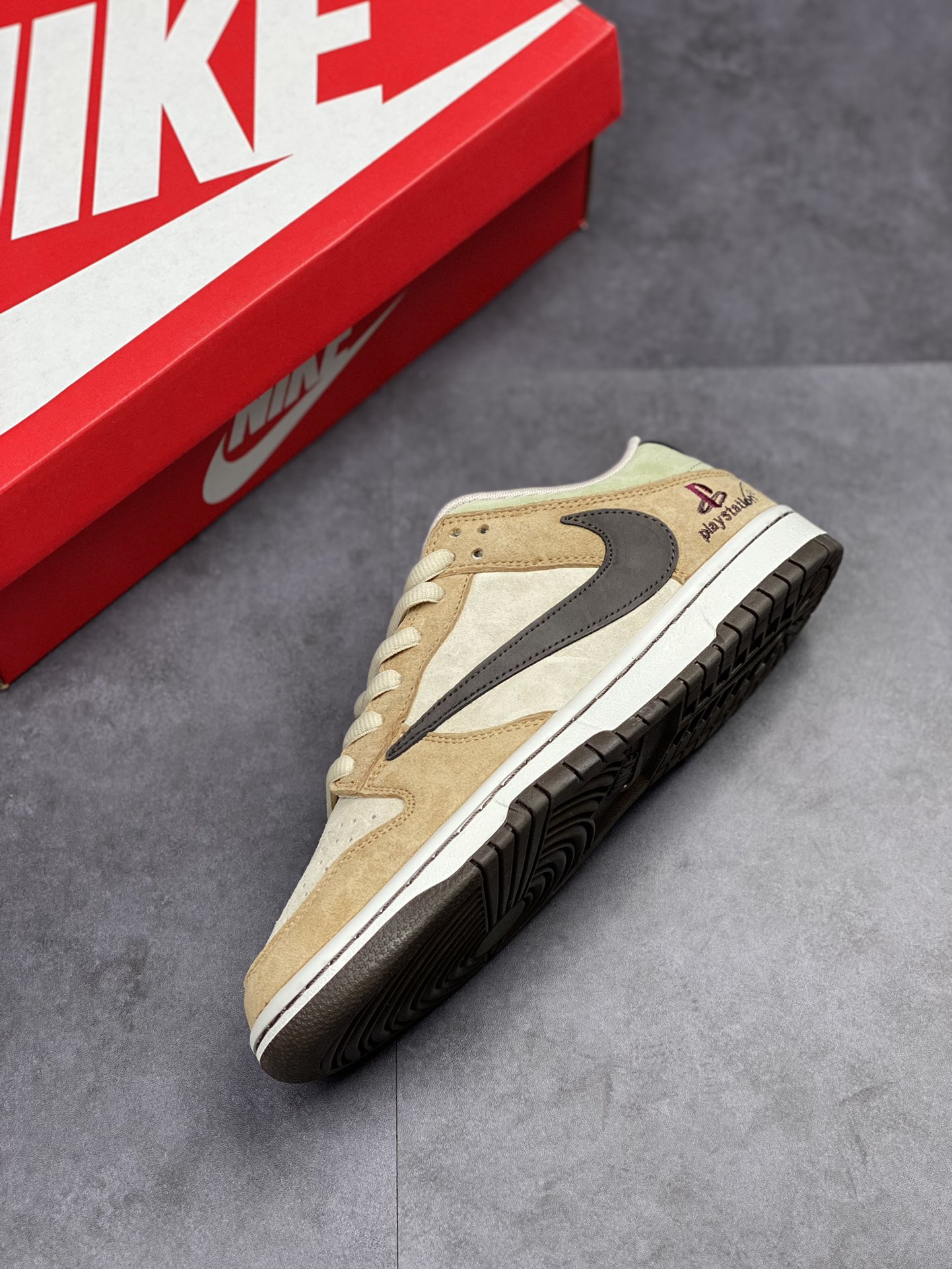 350 Nike SB Dunk Low 小麦棕倒钩 CU1726-666