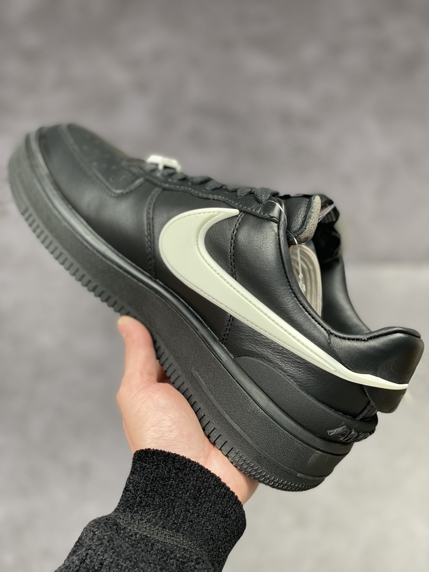 380 Ambush x Nike Air Force 1'07 Low ”Black” 联名款 DV3464-001