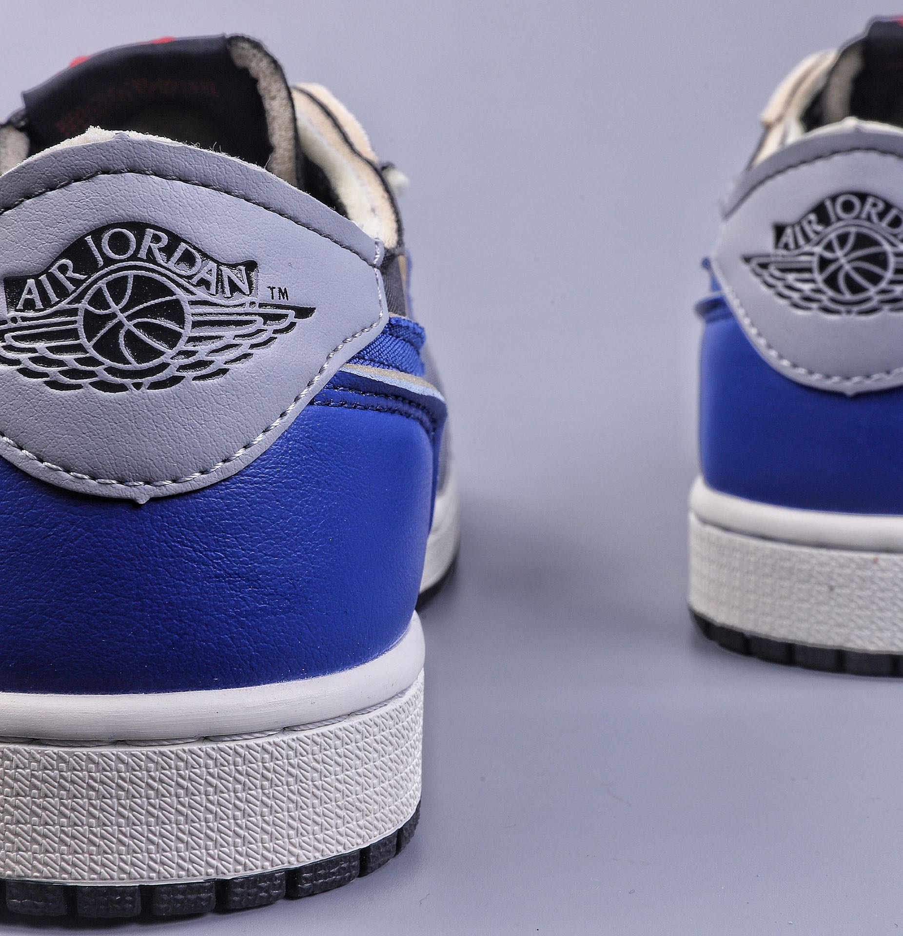 200 Air Jordan 1 Low ”Dark Smoke Grev” AJ1 乔1解构 低帮篮球鞋 DV0982-006