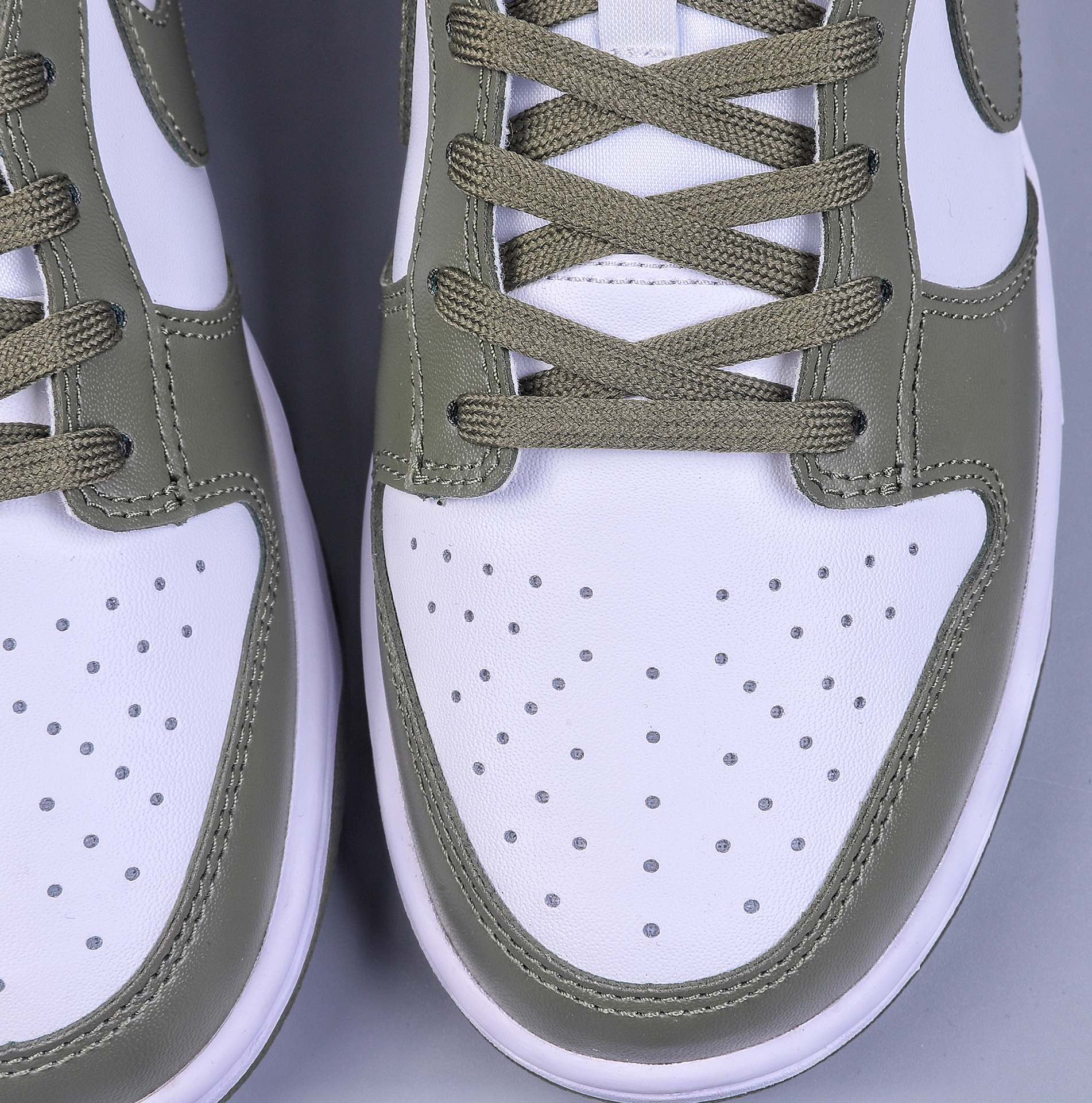 200 RS版Nk Dunk Low 橄榄绿 SB扣碎篮板时尚休闲板鞋 DD1503-120