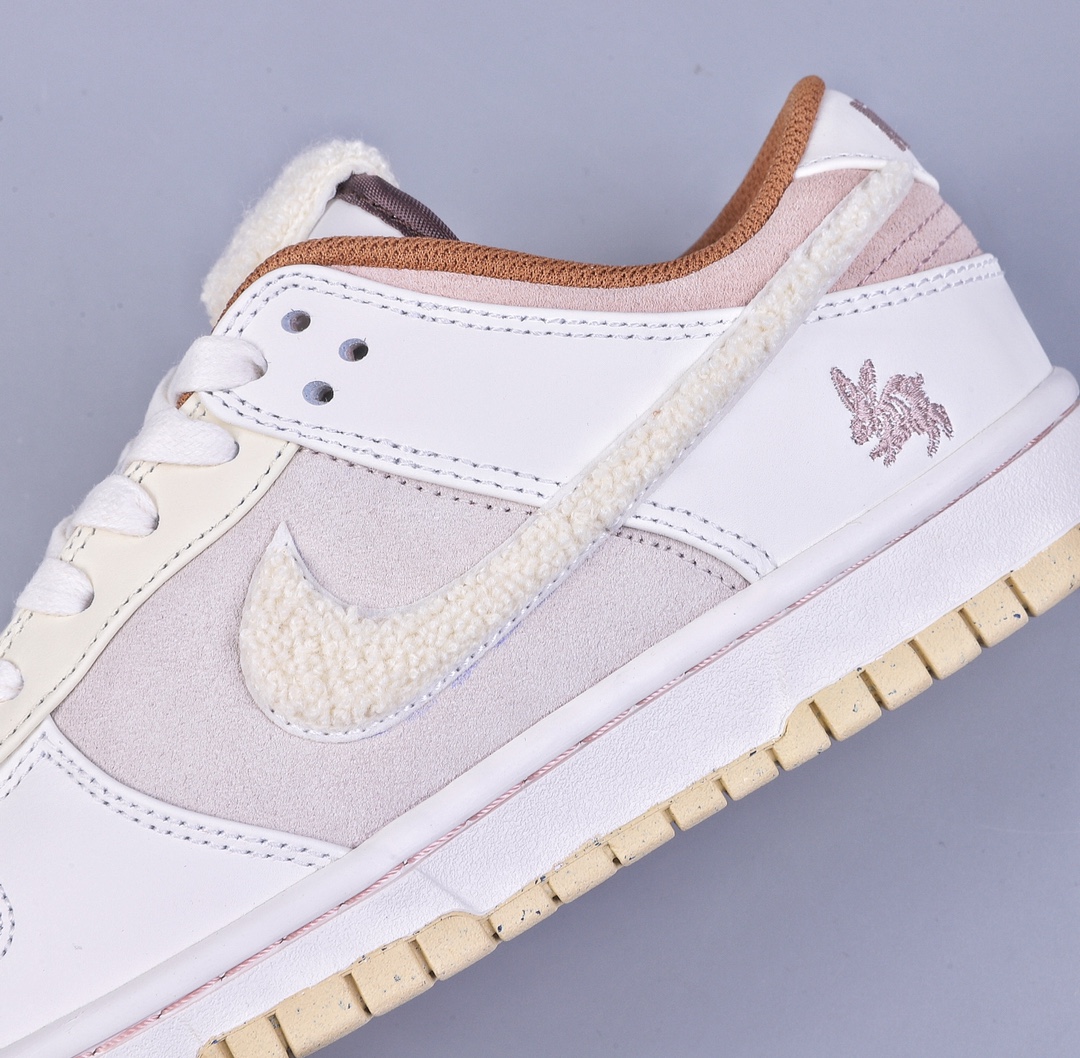 320 01版NK Dunk Low ” Year of the Rabbit ” 兔年联名款低帮休闲板鞋 FD4203-211