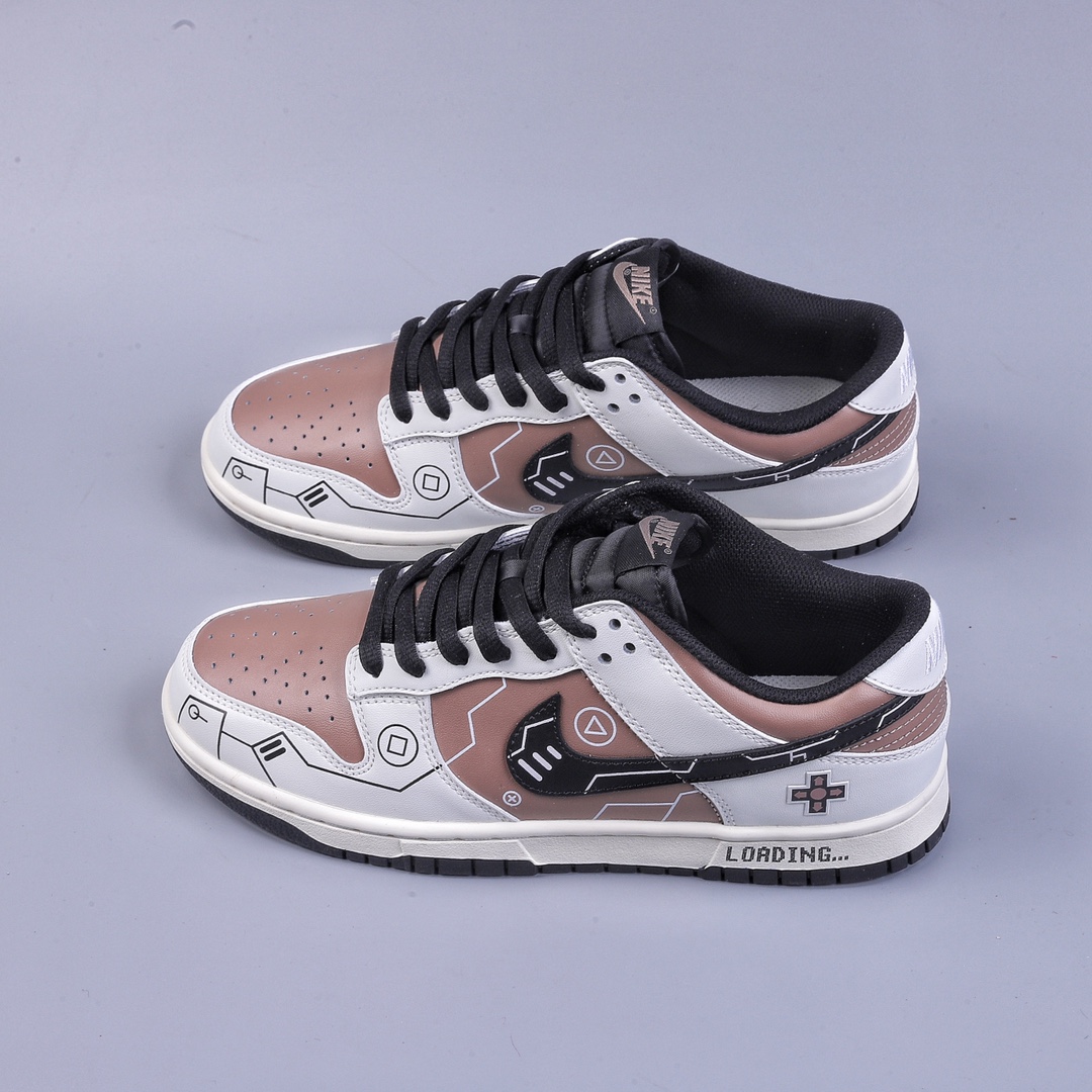 300 Nike SB Dunk Low PS5主题 咖啡色 低帮休闲板鞋  PS2363-002